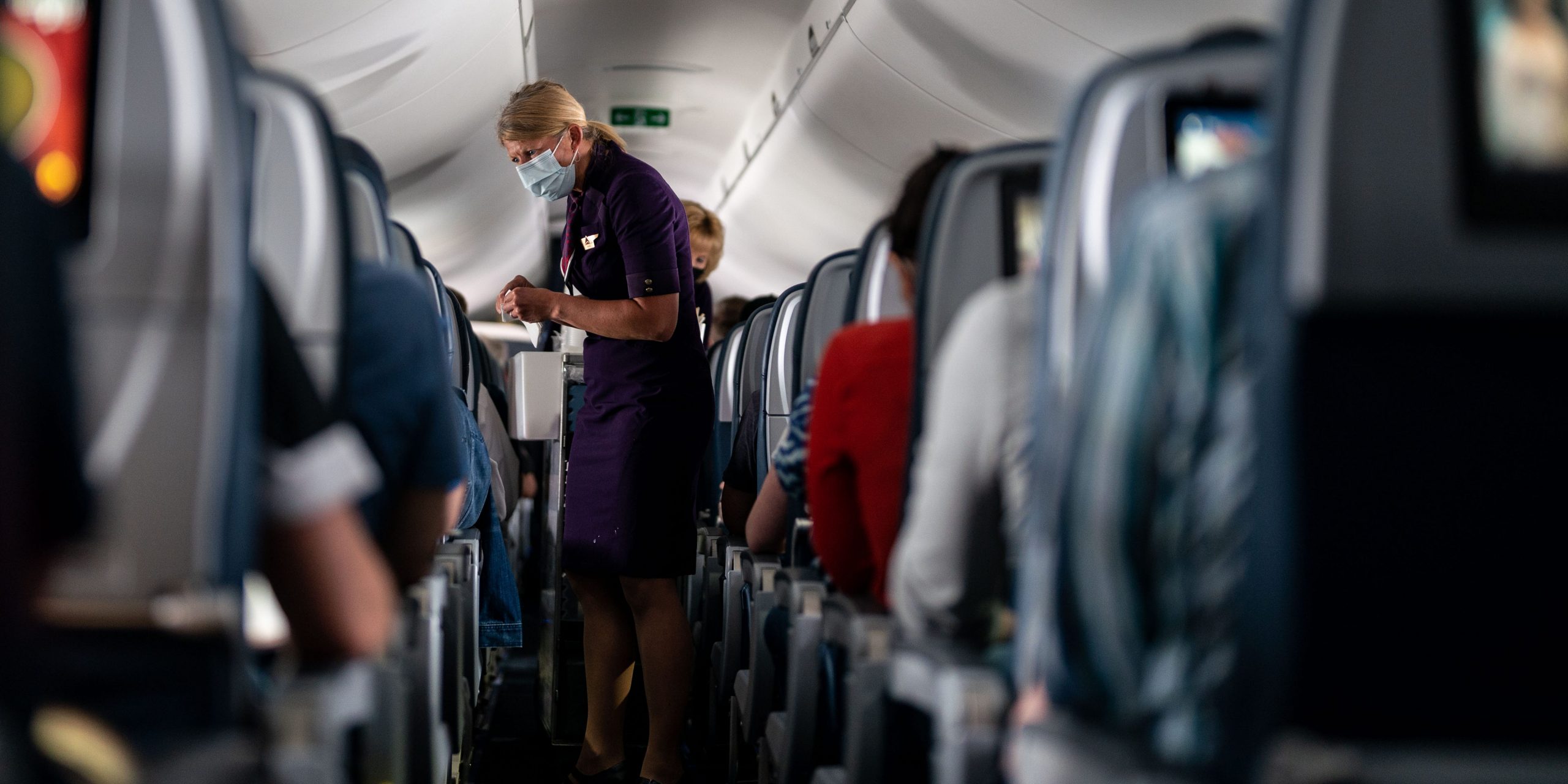 flight attendant mask covid