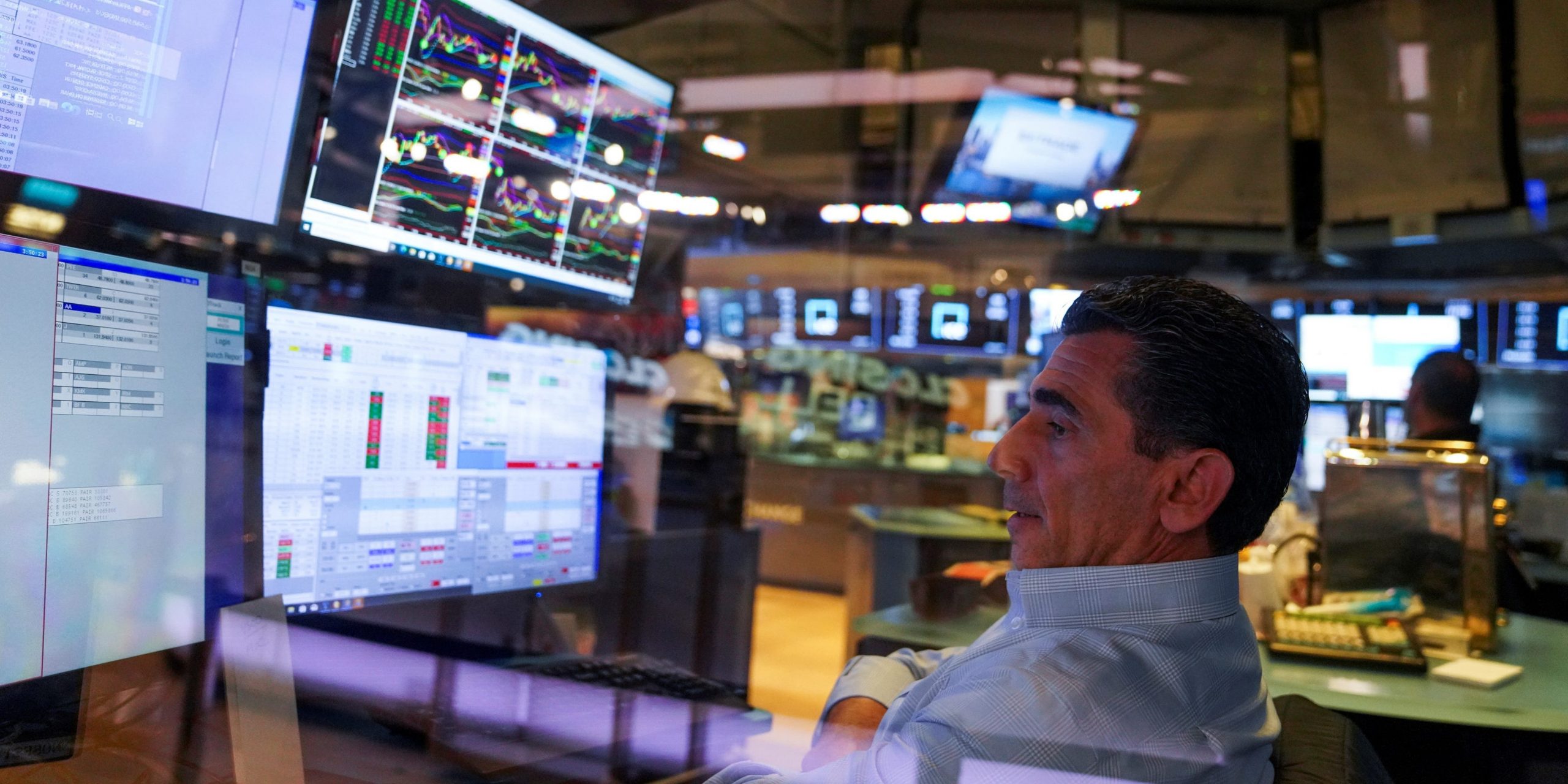 Traders work at the trading floor in the New York Stock Exchange in New York, the United States, Aug. 19, 2021.