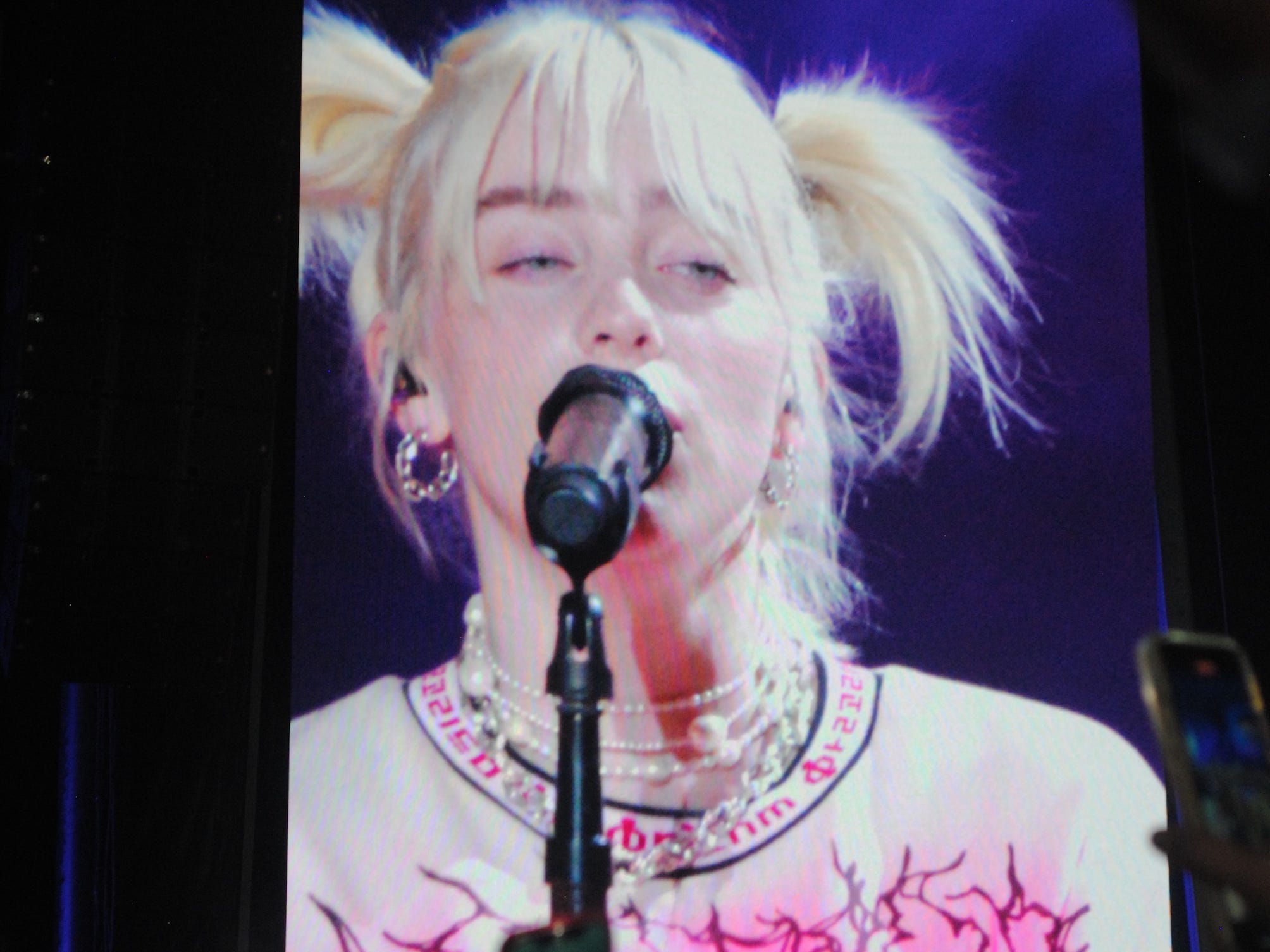 billie eilish gov ball