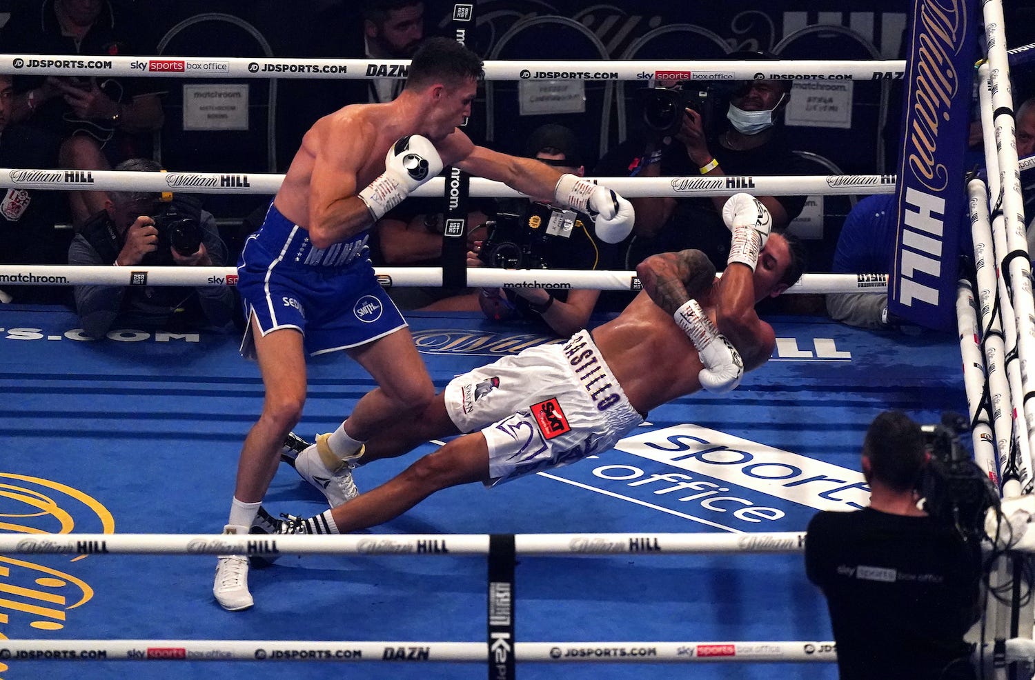 Callum Smith knocked out Lenin Castillo in a ferocious manner.