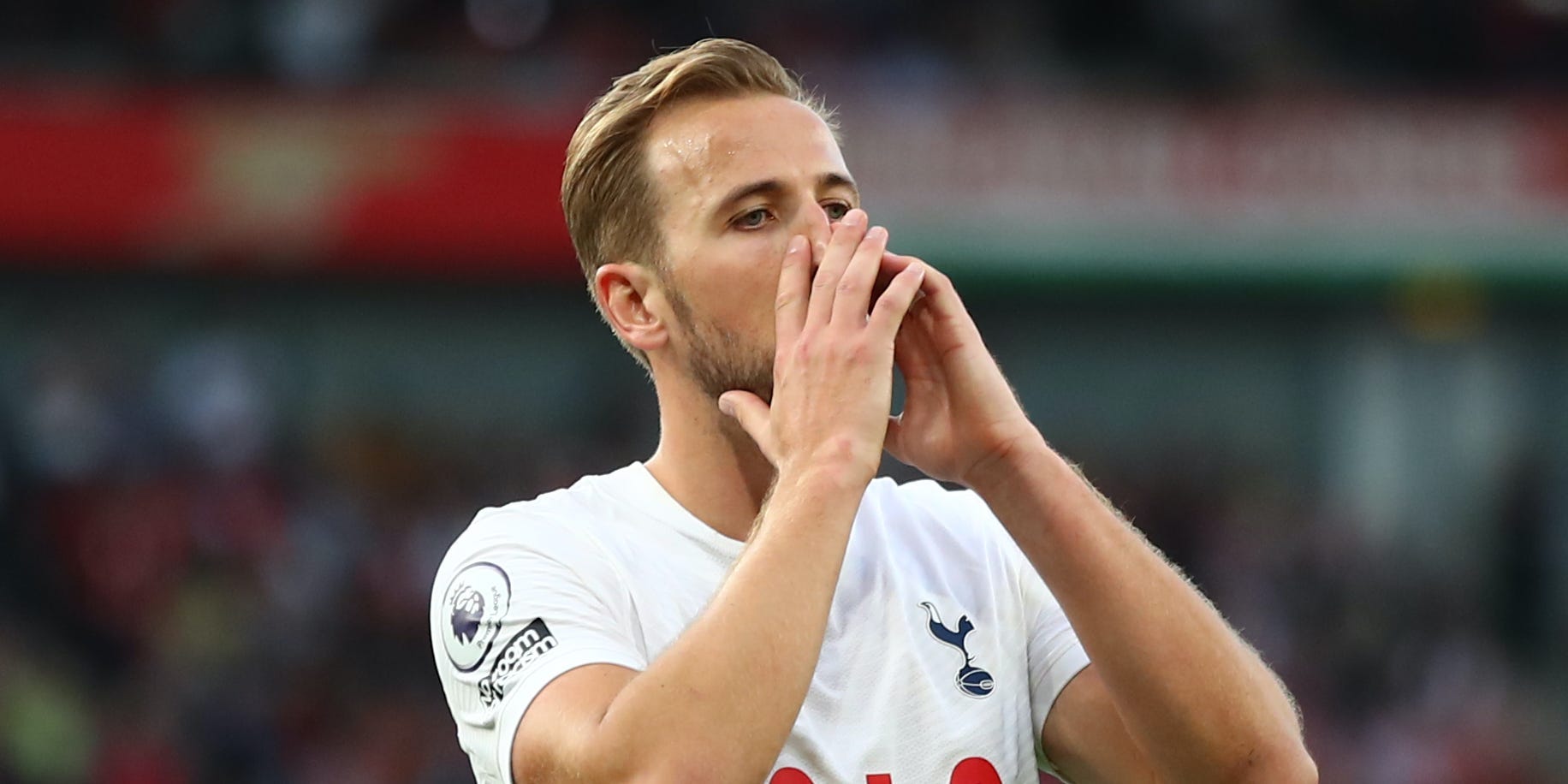 Harry Kane looks sad playing for Tottenham