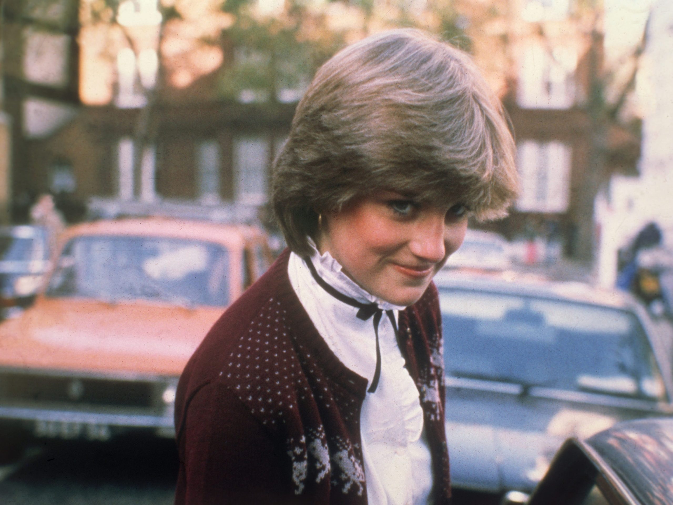 Lady Diana Spencer (1961 - 1997, fiancee to the Prince of Wales, leaving her flat at Coleherne Court in Earl's Court, London, 12th November 1980.