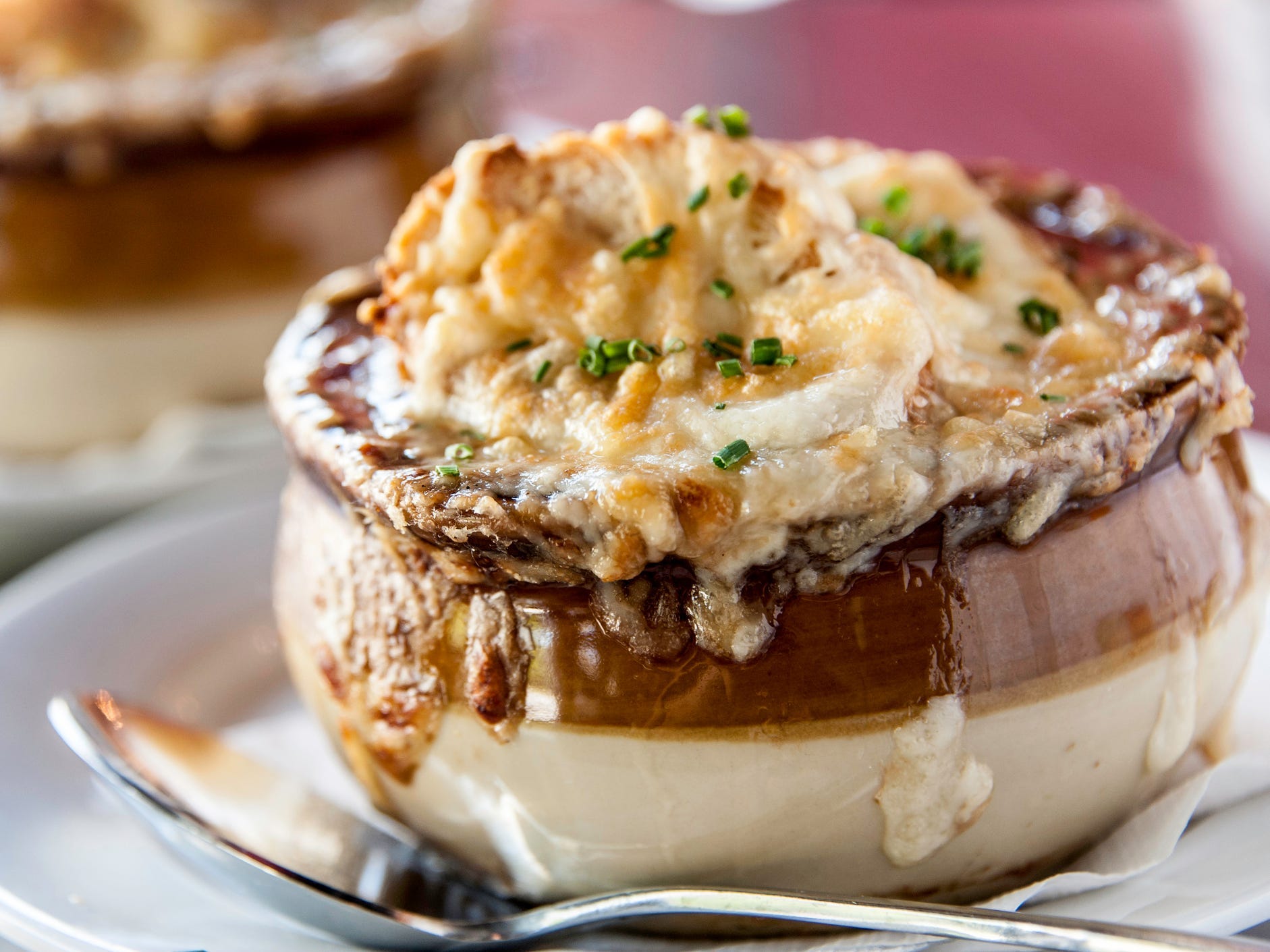 A bowl of French onion soup.