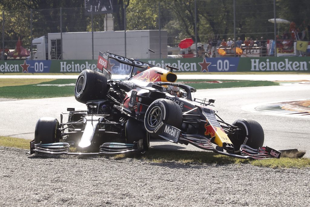 Max Verstappen en Lewis Hamilton kwamen op Monza opnieuw in botsing.
