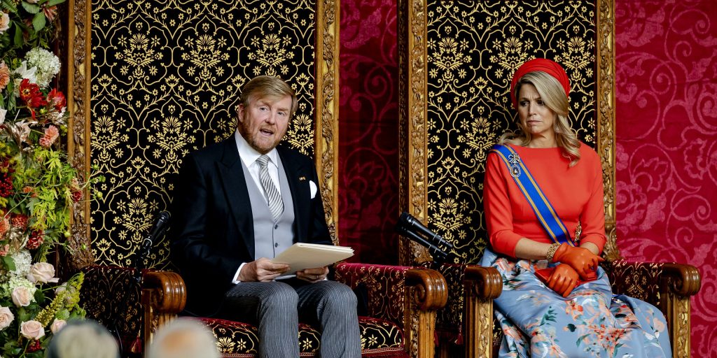 Koning Willem-Alexander en koningin Maxima op Prinsjesdag, tijdens de Troonrede de Grote Kerk.