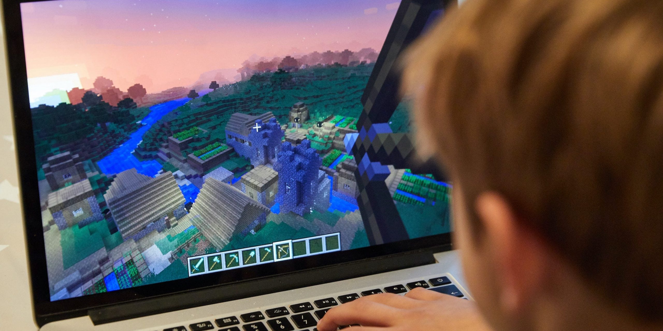 How To Install Minecraft Forge And Gain Access To Thousands Of New Minecraft Mods