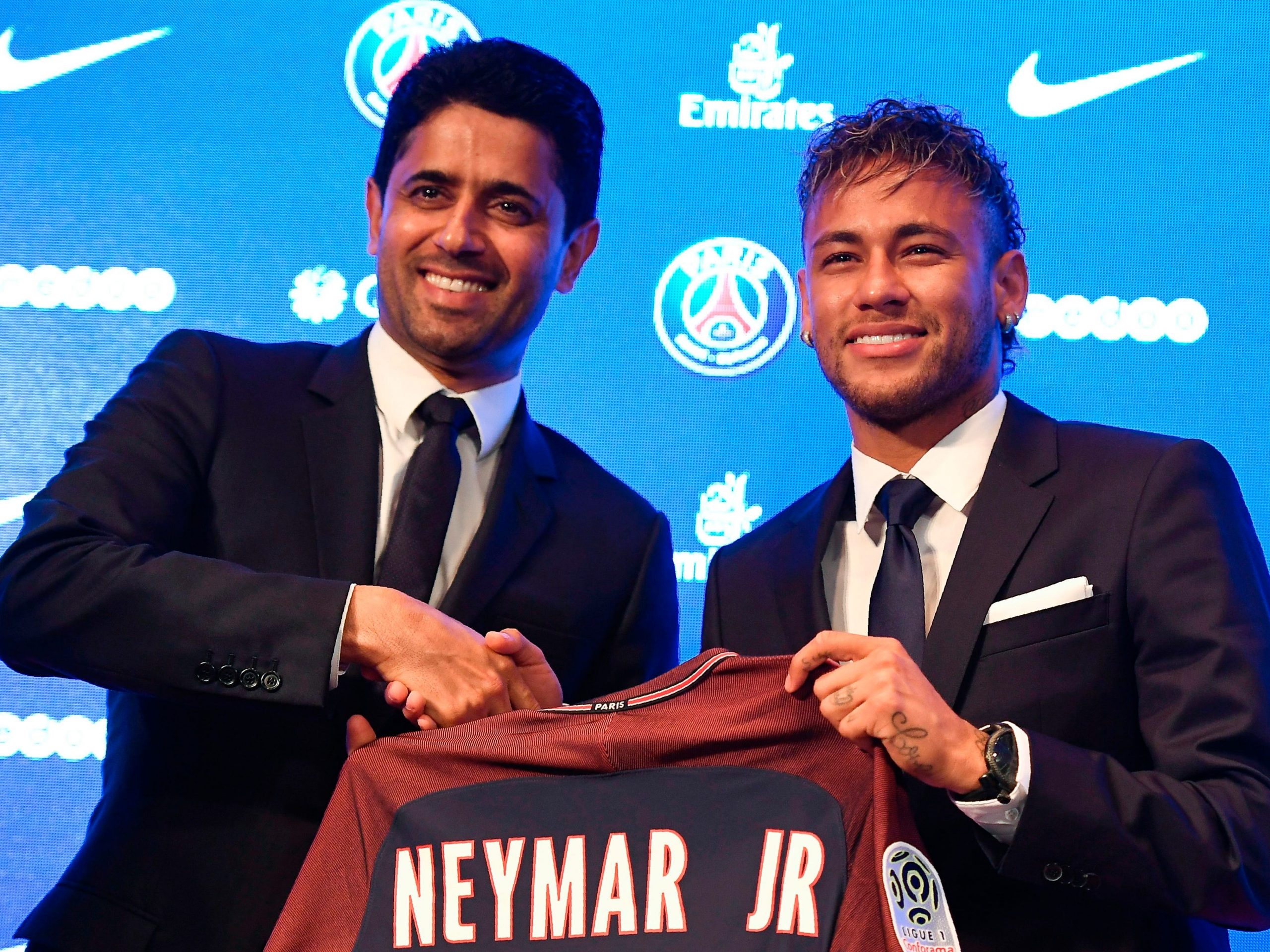 Neymar being presented as a PSG player