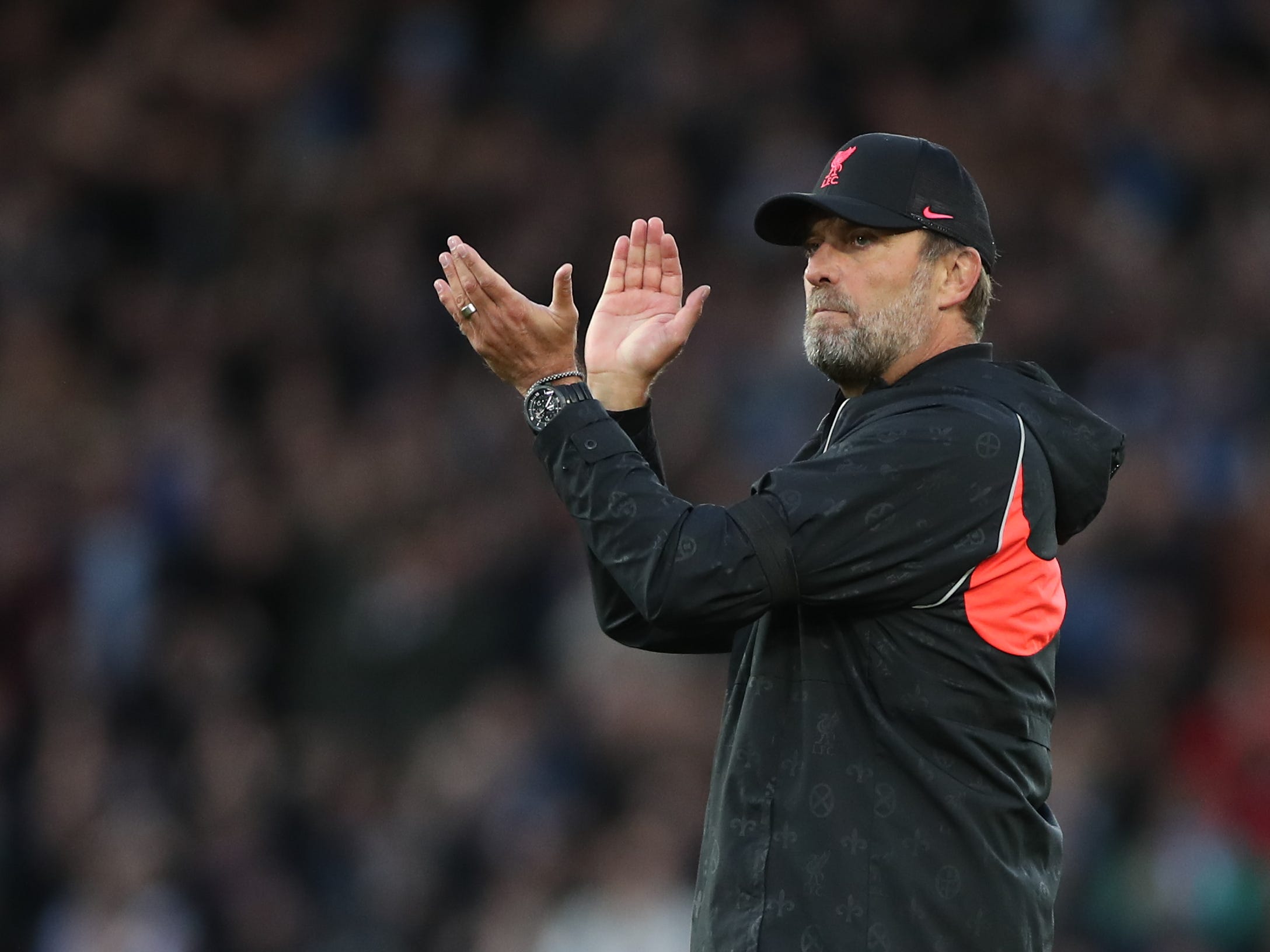 Jurgen Klopp clapping after a match