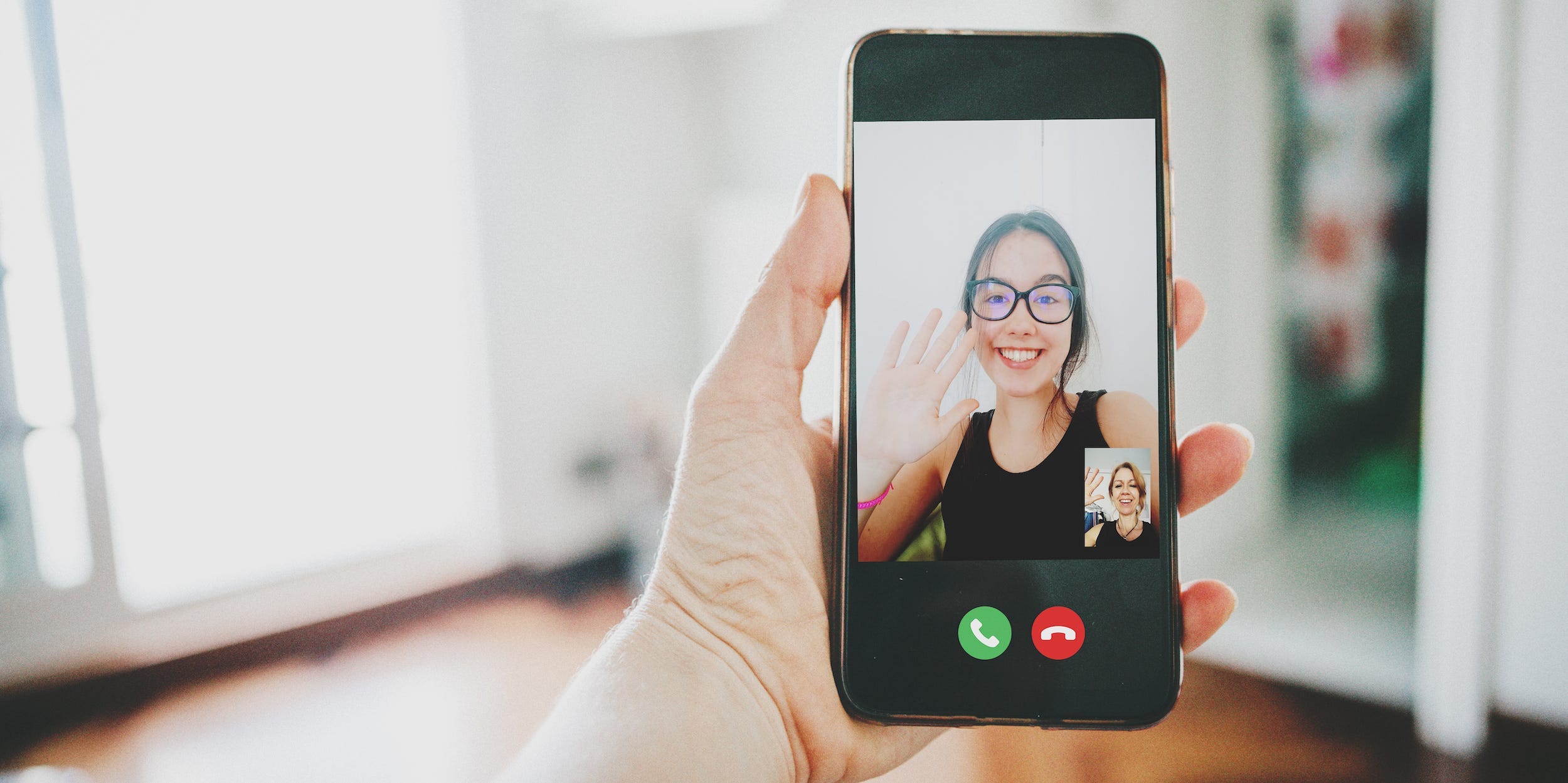smartphone video call conference call