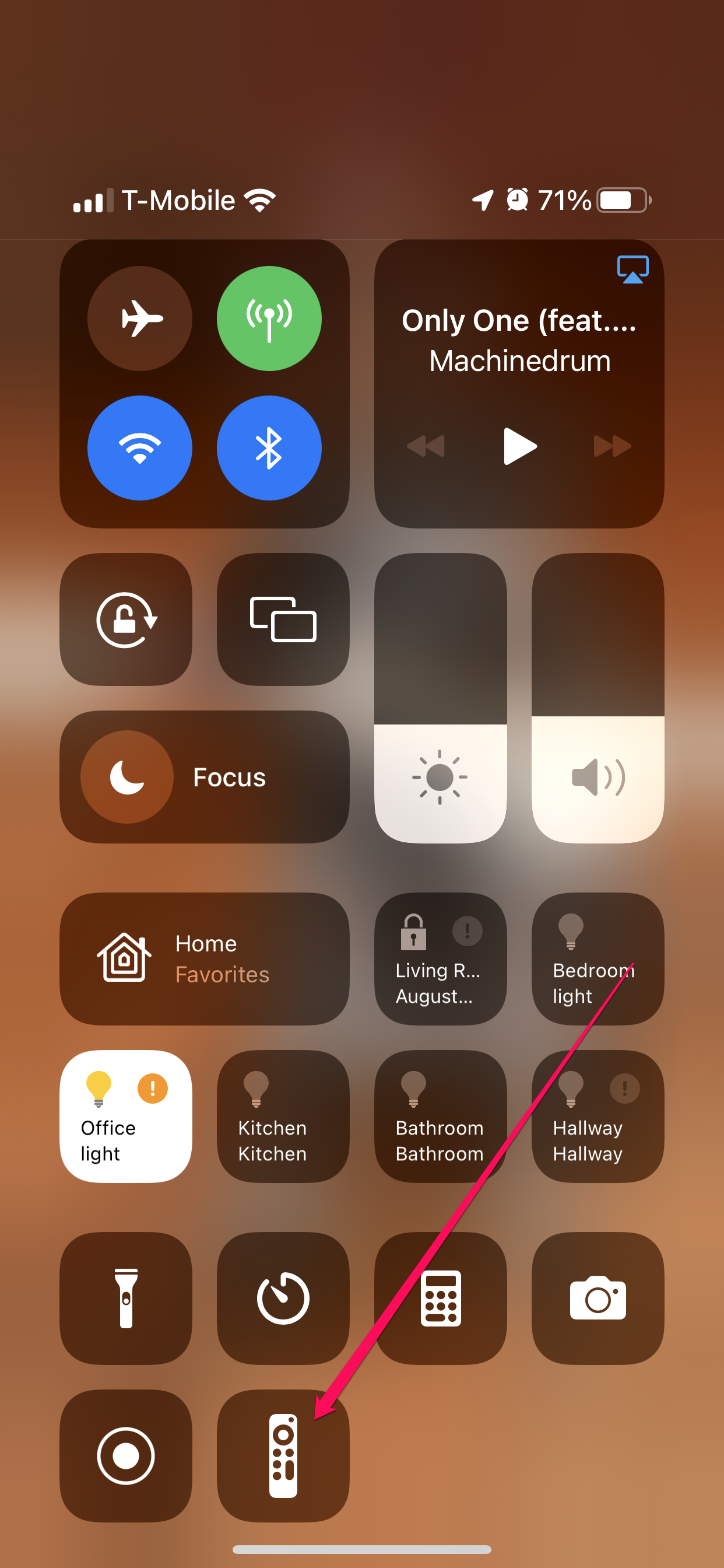 [apple-tv-remote-on-iphone2.png:  / Control Center for iOS.]