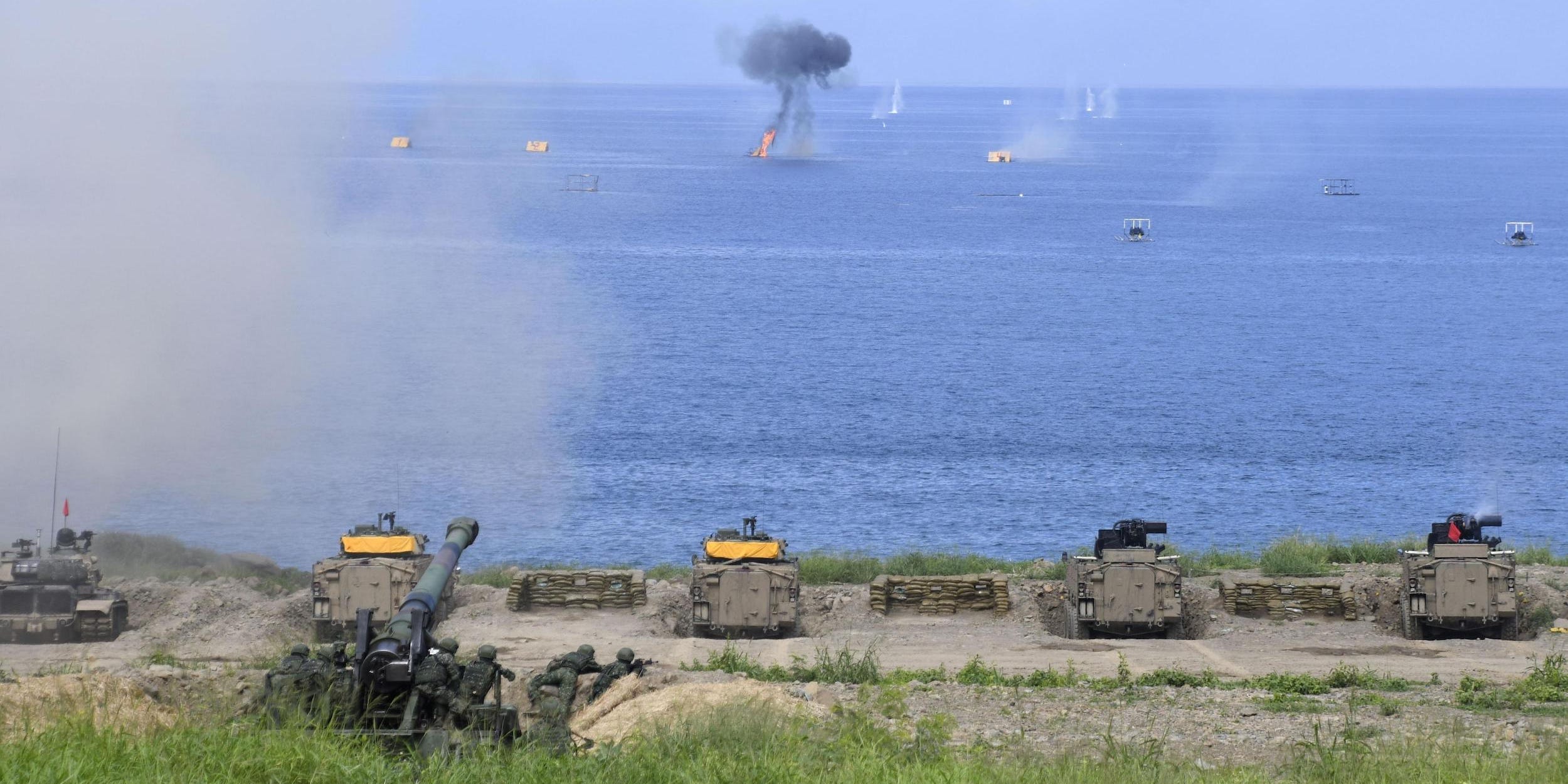 Taiwan China amphibious landing military exercise