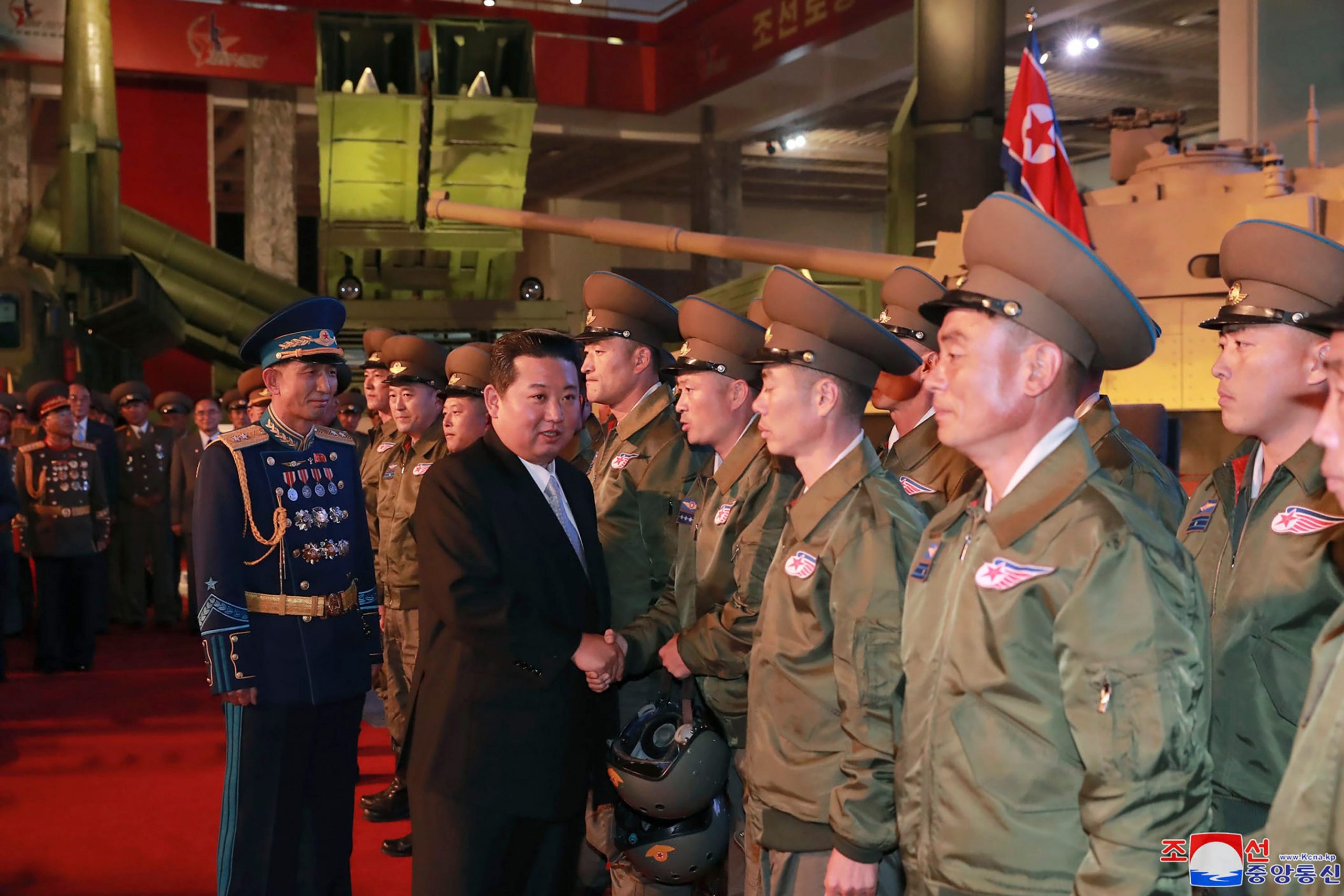 Kim Jong Un meeting soldiers