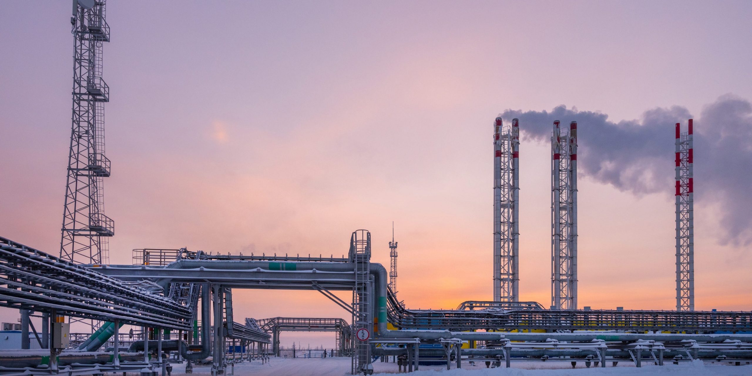 Natural gas production and processing in Russia