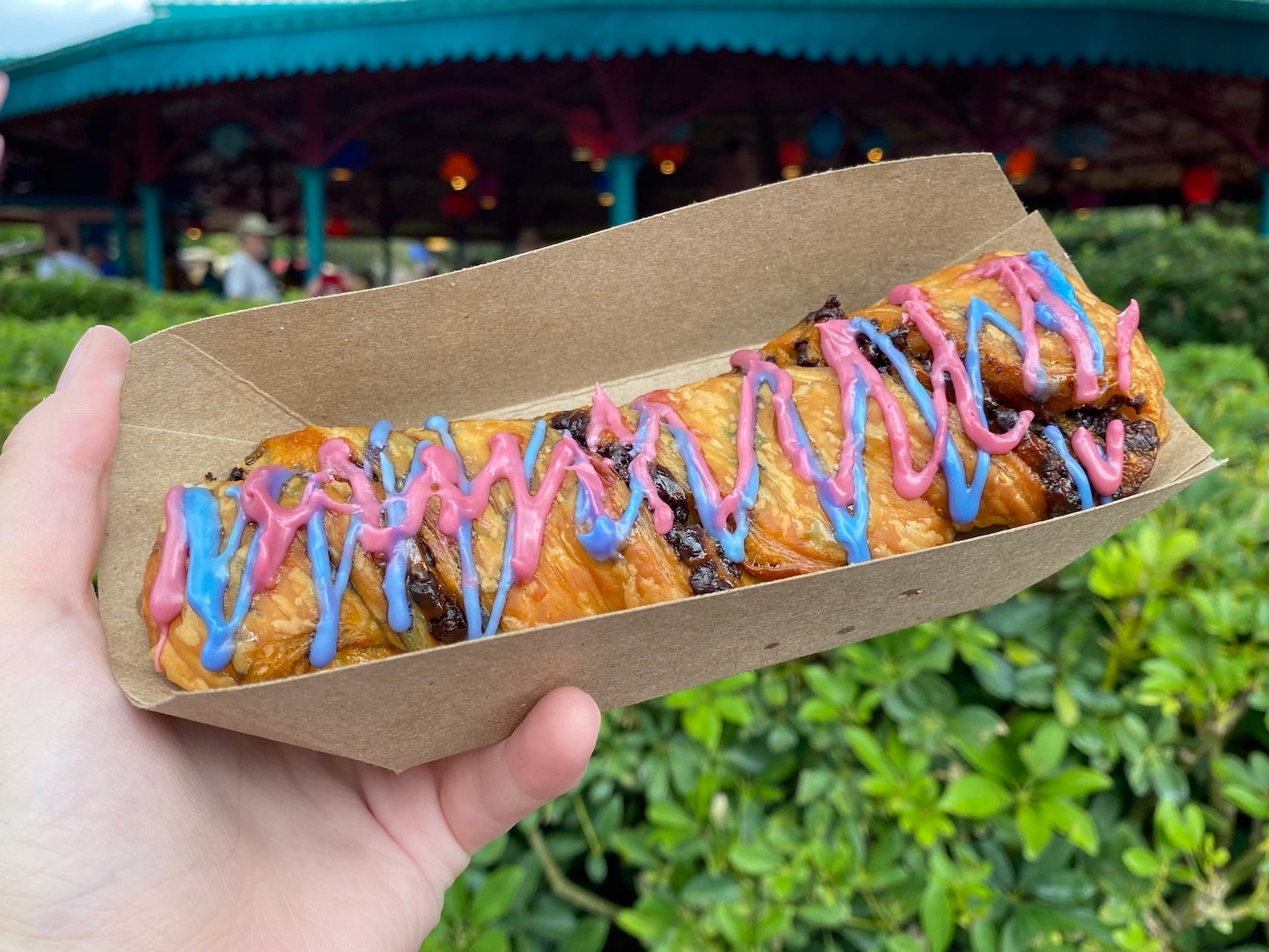 A Cheshire Cat Tail at Magic Kingdom.