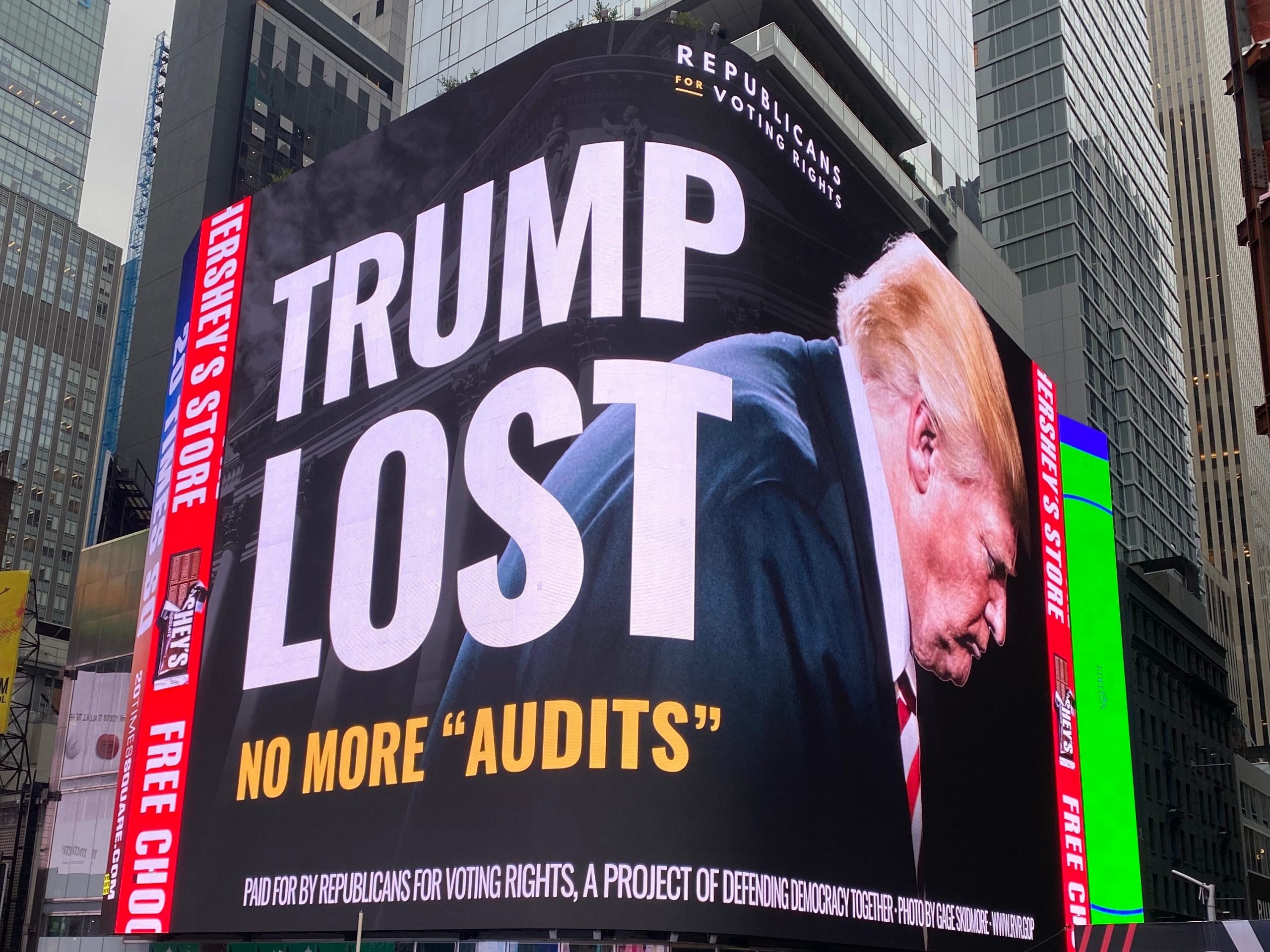 trump lost billboard times square