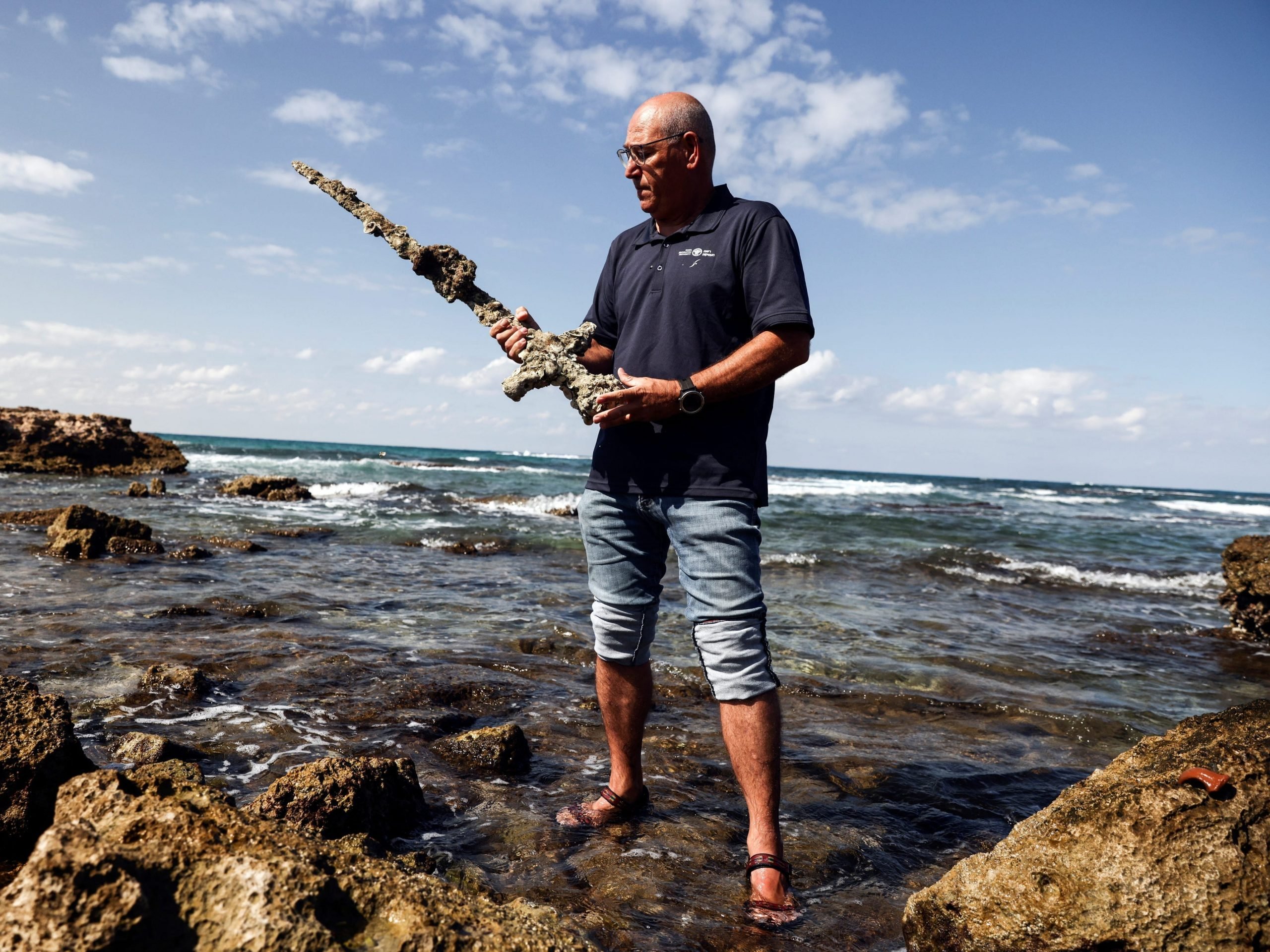 israel diver sword crusades