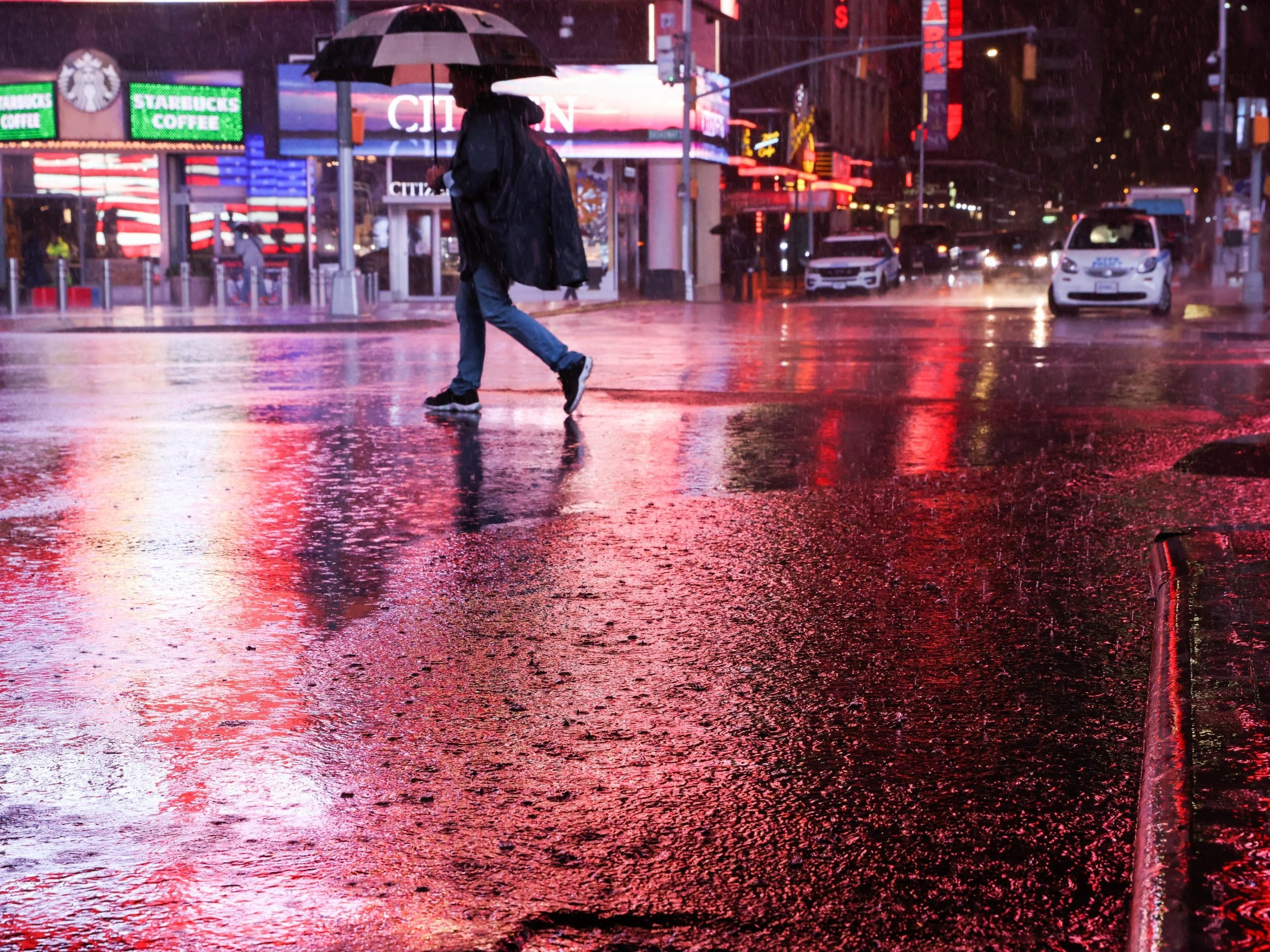 Nor'easter hits New York