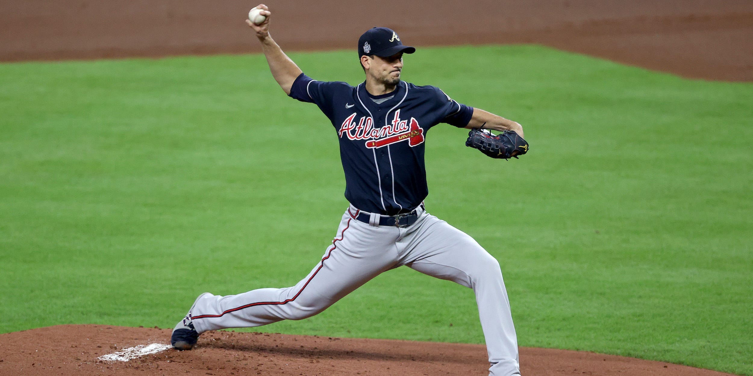 A Braves Pitcher Broke His Leg Mid-inning And Struck Out 2 Hitters ...