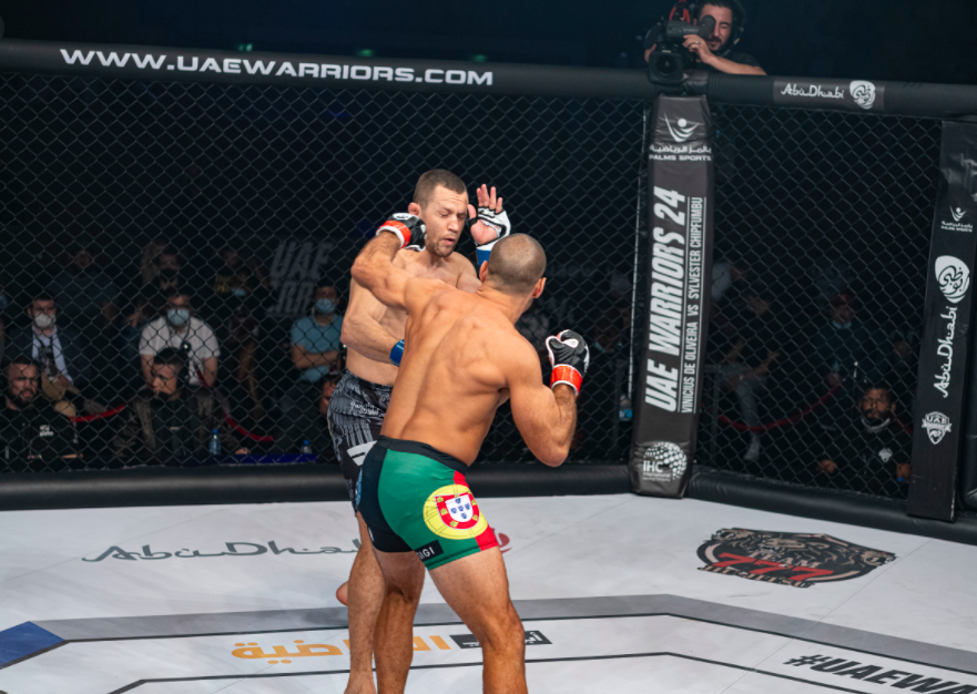 Andre Fialho adds another thumping knockout to his highlight-reel.