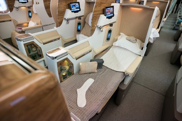 Business class emirates boeing 777
