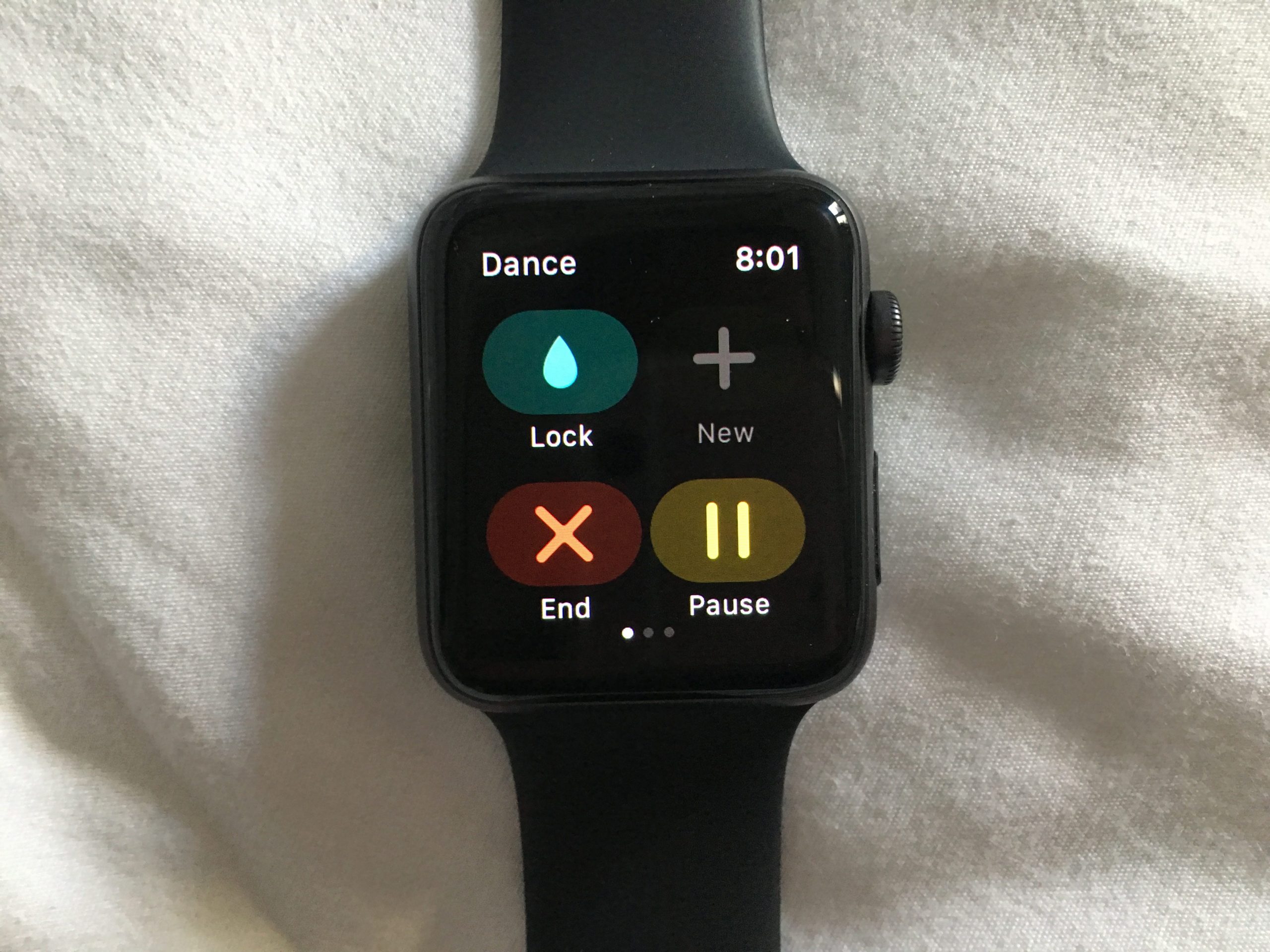 The workout options screen on an Apple Watch.