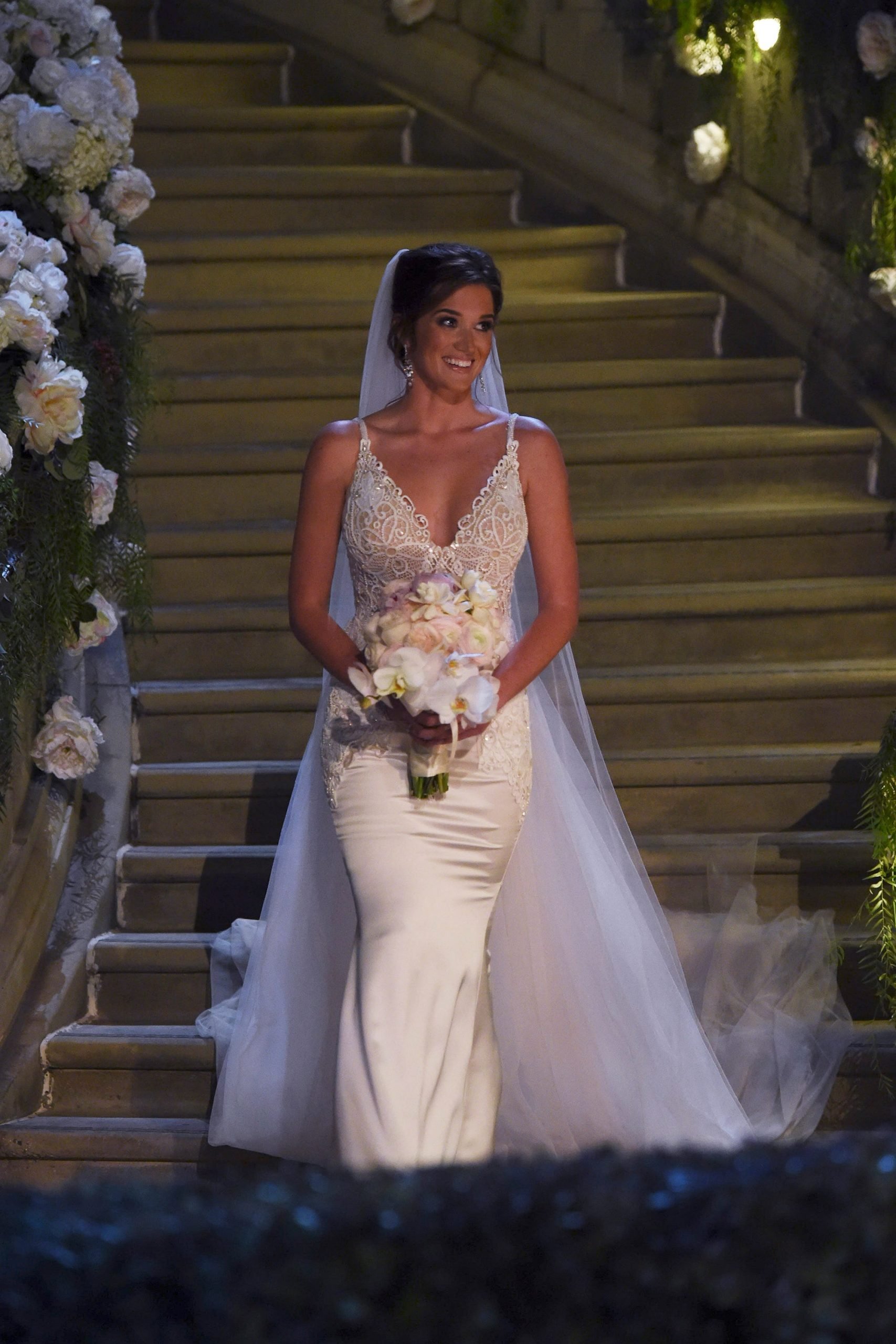 jade roper at her bachelor in paradise wedding