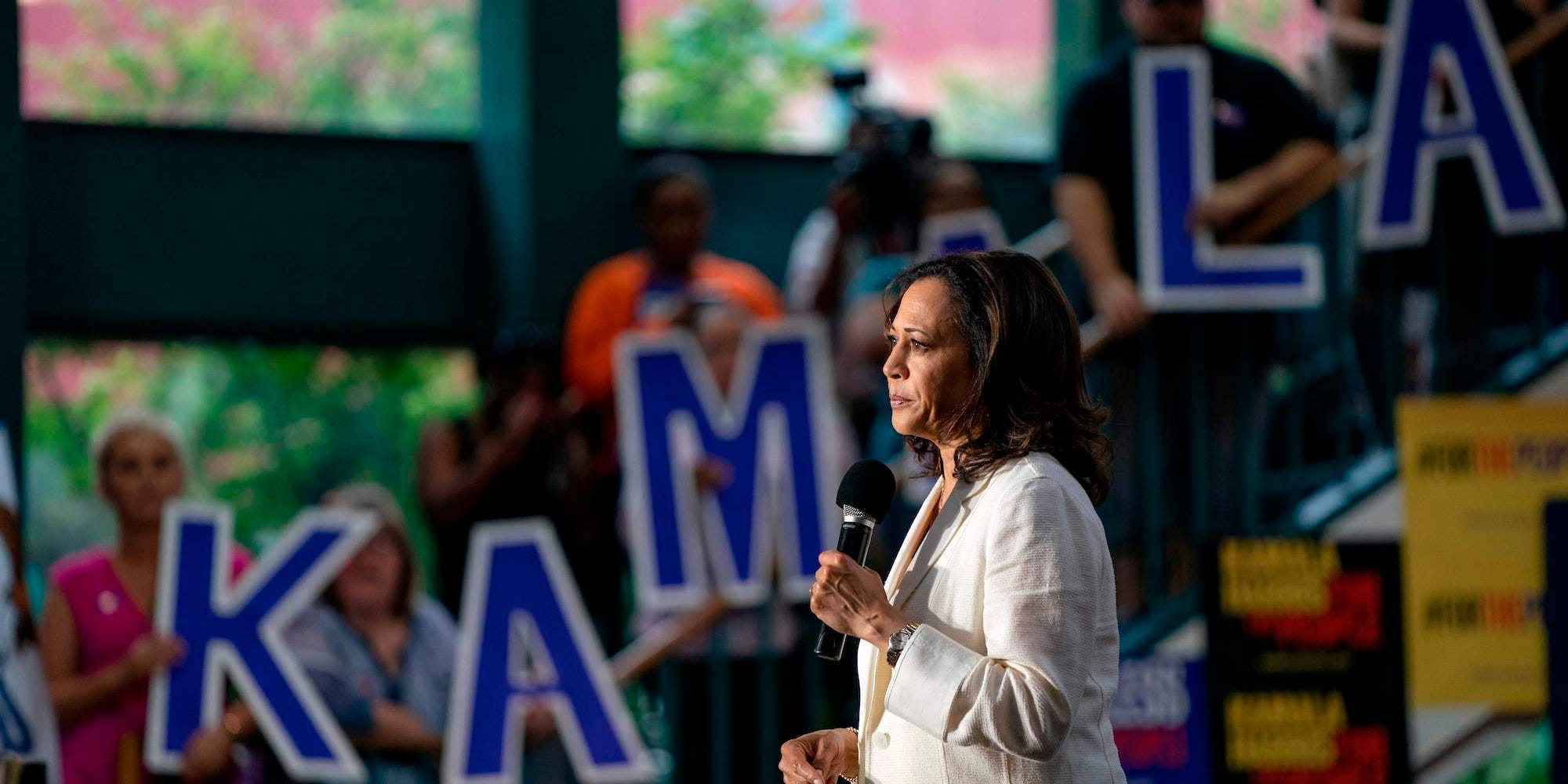 2020 Democratic Presidential hopeful Senator Kamala Harris (D-CA) speaks at a campaign rally in Davenport, Iowa on August 12, 2019. - Harris finishes a multi-day bus tour across Iowa today.