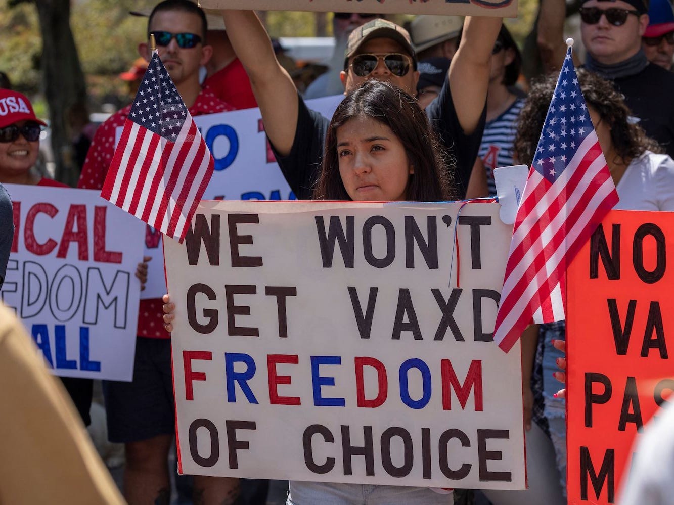 anti vaccinatino protest california