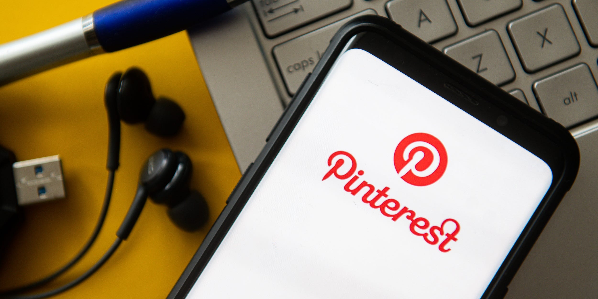 pinterest mobile app smartphone logo