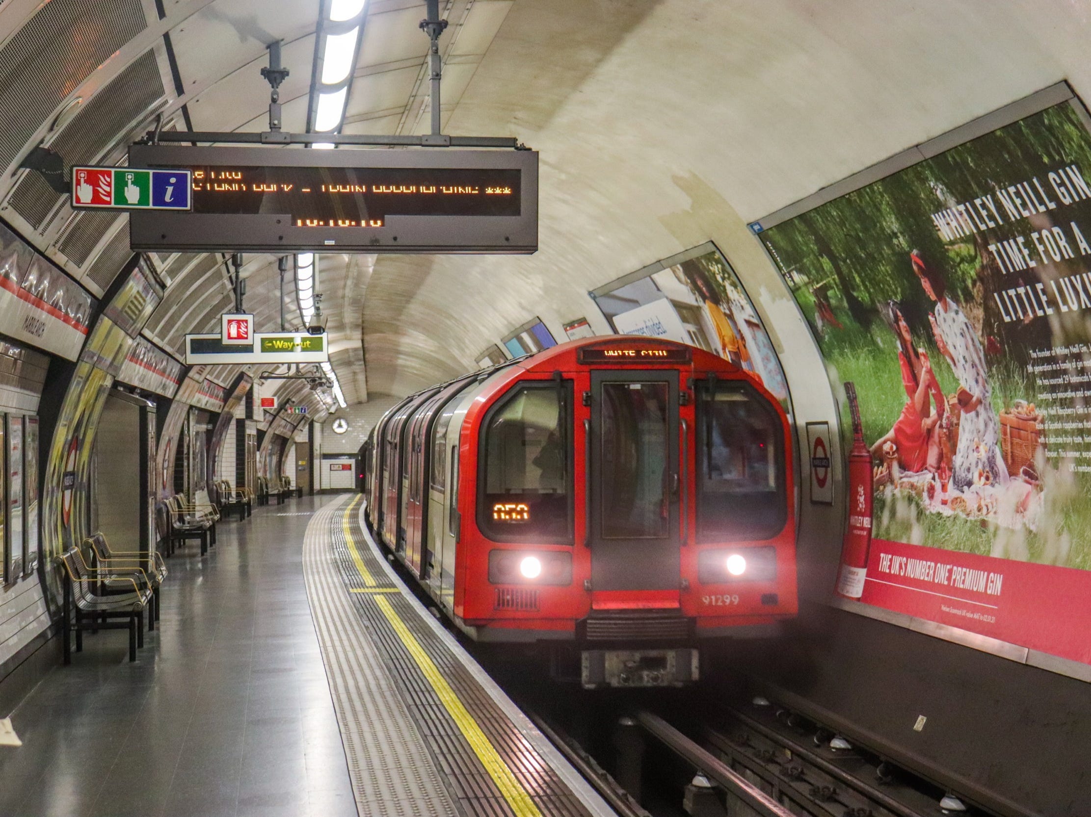 london underground travel today