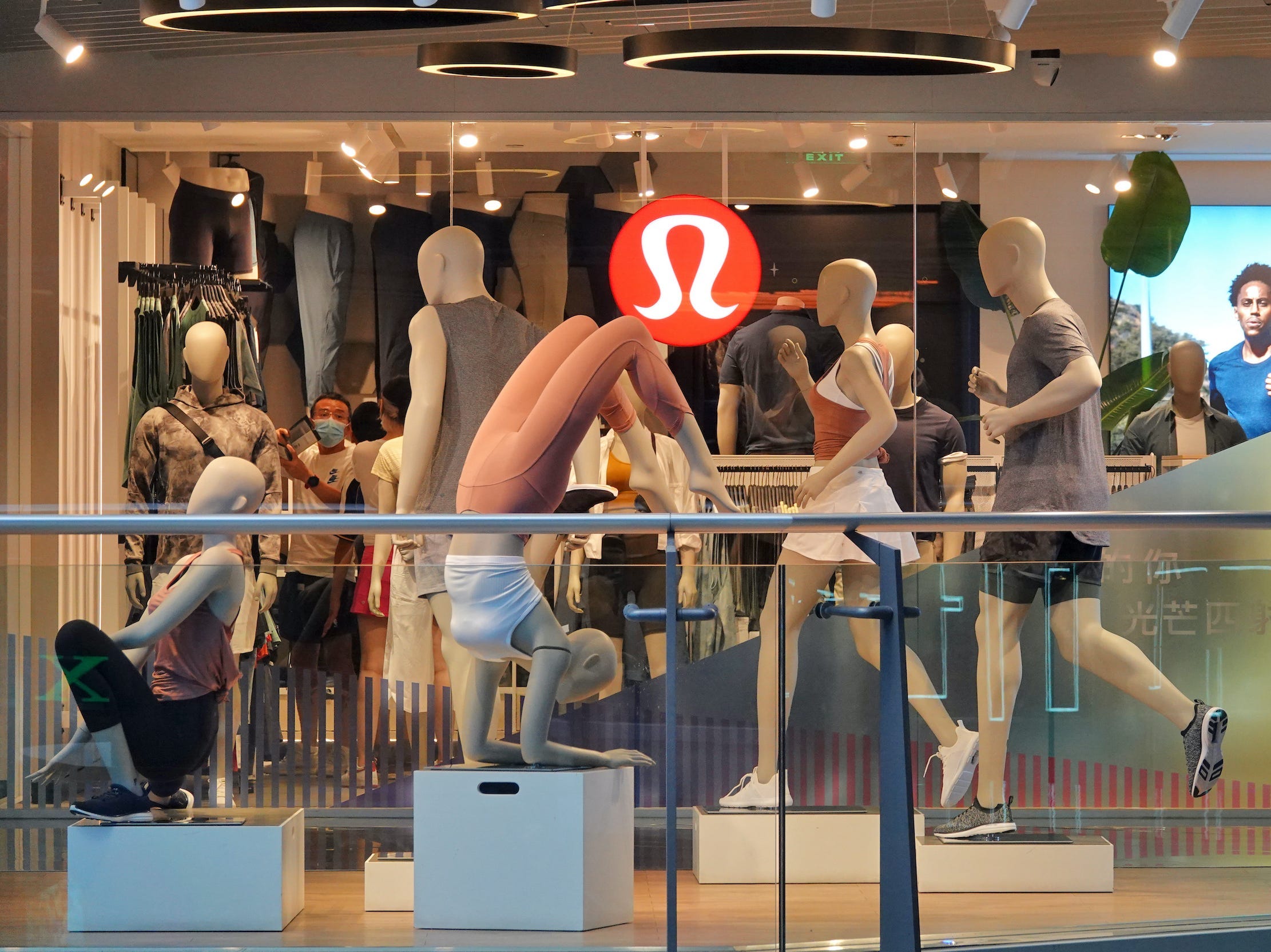 Lululemon store with mannequins wearing athleisure