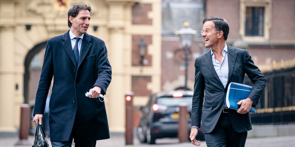 Wopke Hoekstra (CDA) en Mark Rutte (VVD).