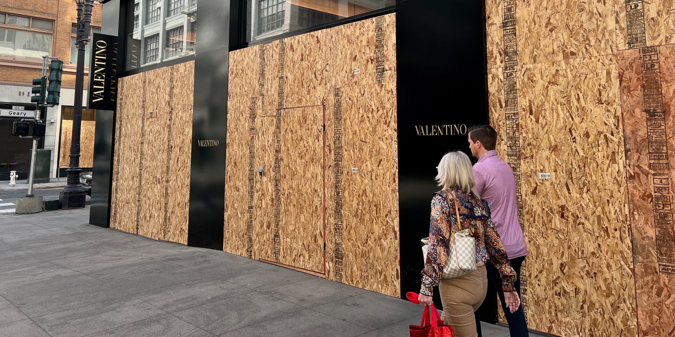 San Francisco retail crime causes stores to board up windows