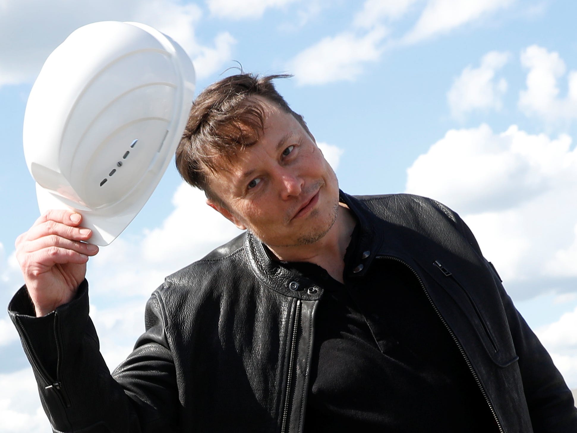 Tesla CEO Elon Musk with a hardhat.JPG