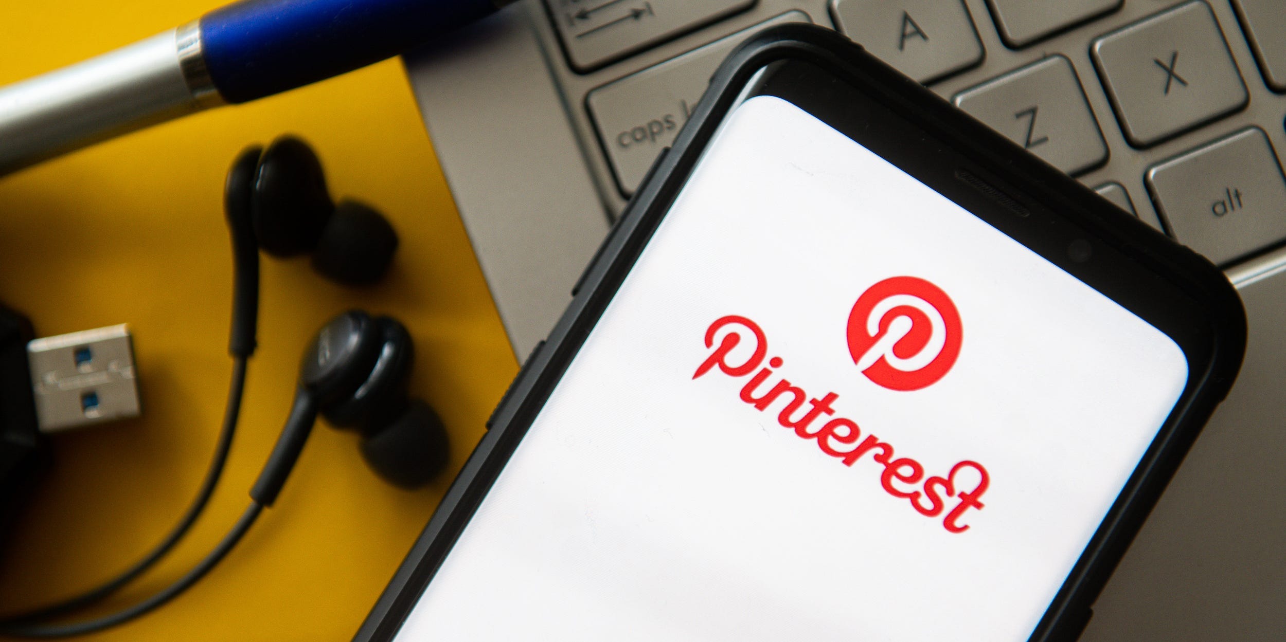 pinterest mobile app smartphone logo