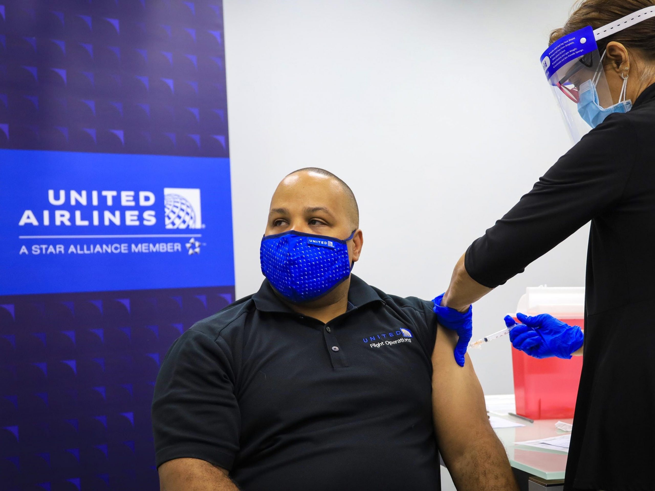 United Airlines vaccine