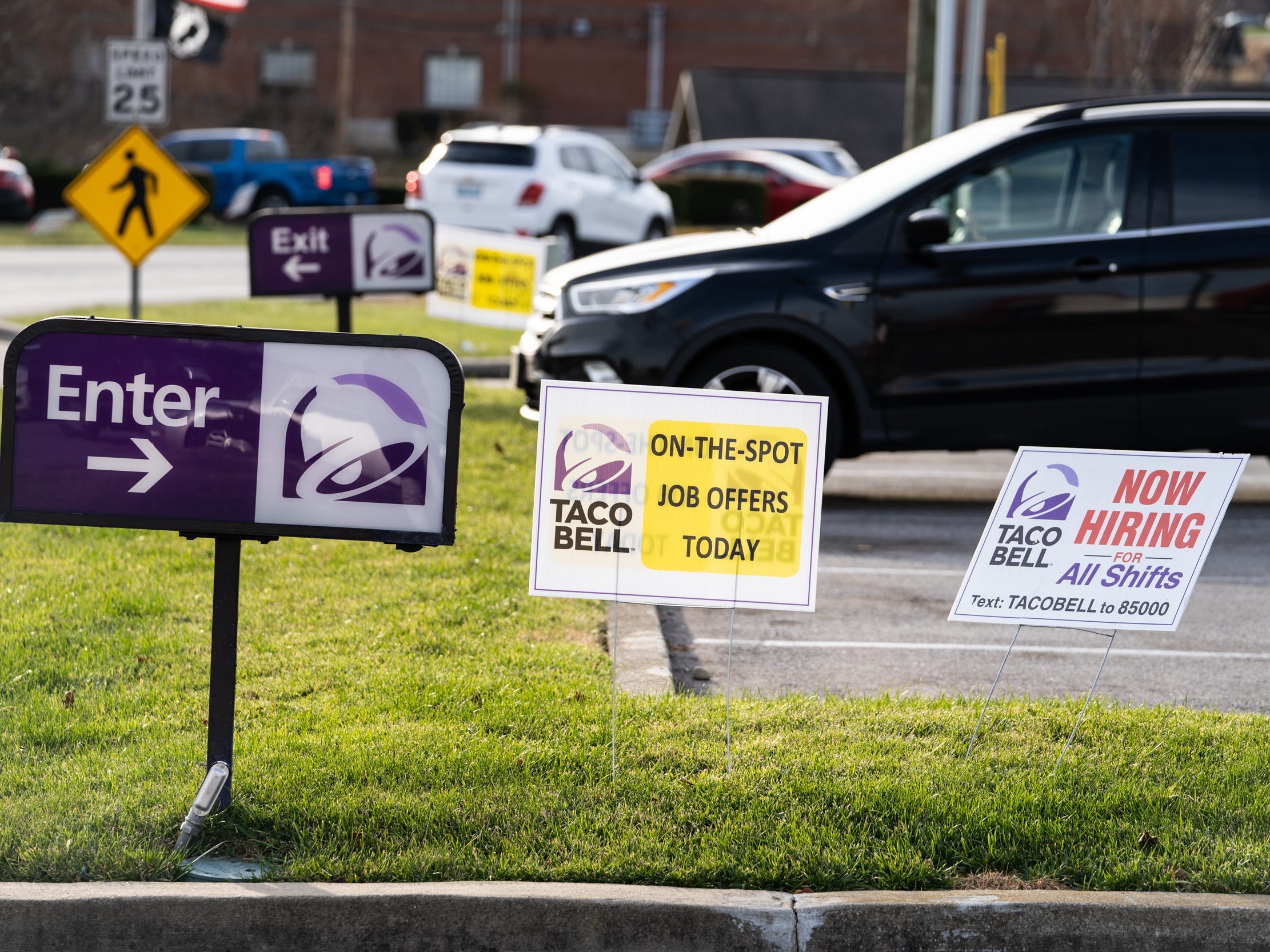 Taco Bell hiring in Louisville