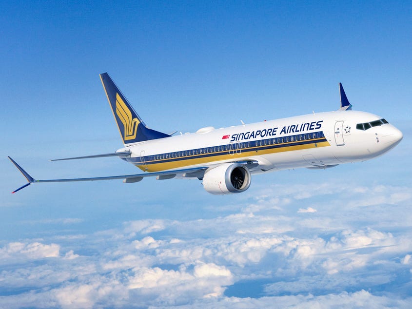 Singapore Airlines Boeing 737-8 aircraft