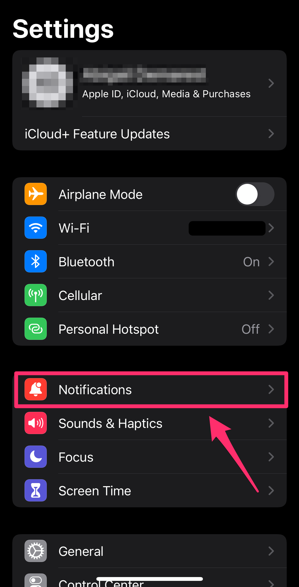 iPhone Settings menu with Notifications highlighted