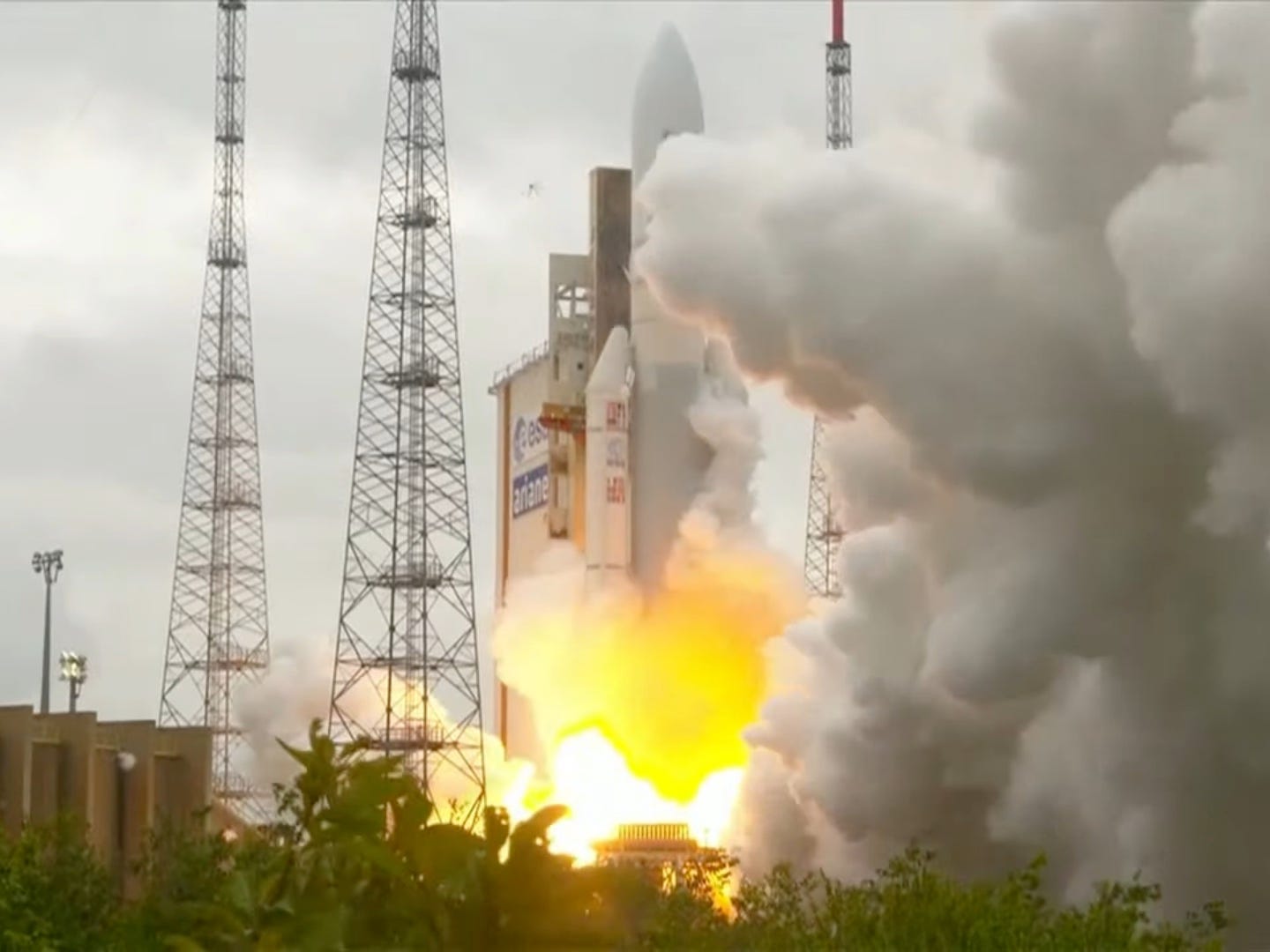 james webb space telescope ariane 5 rocket fires engines on launchpad