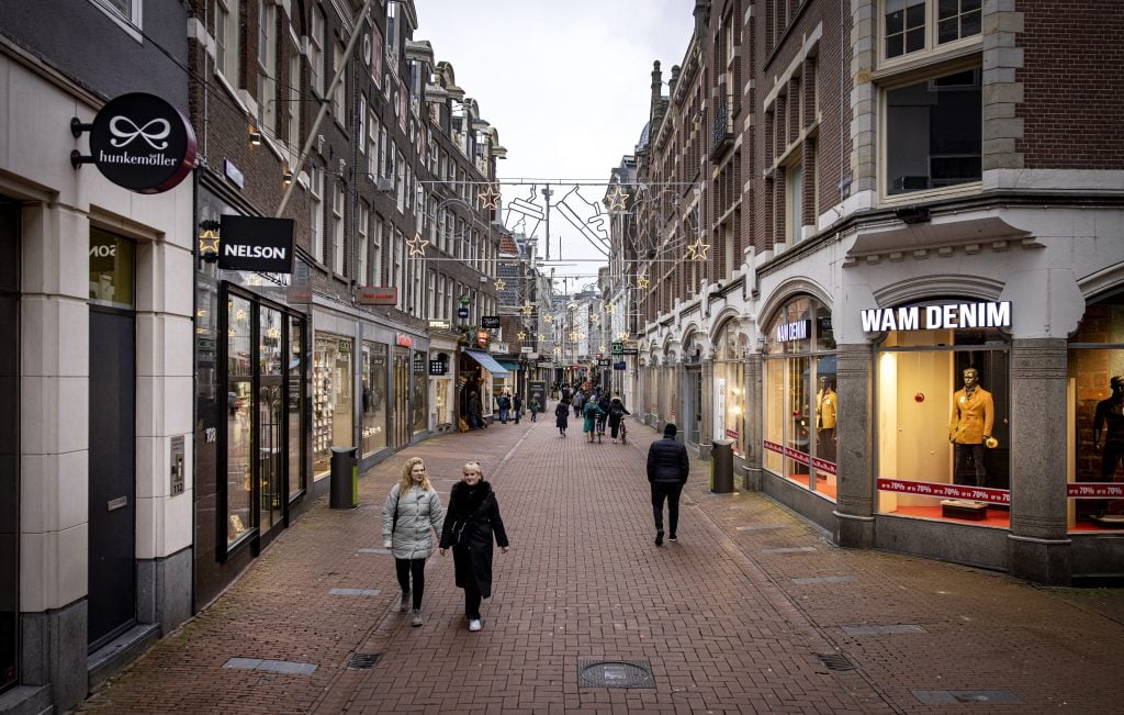 Gesloten winkels in het centrum van Amsterdam.