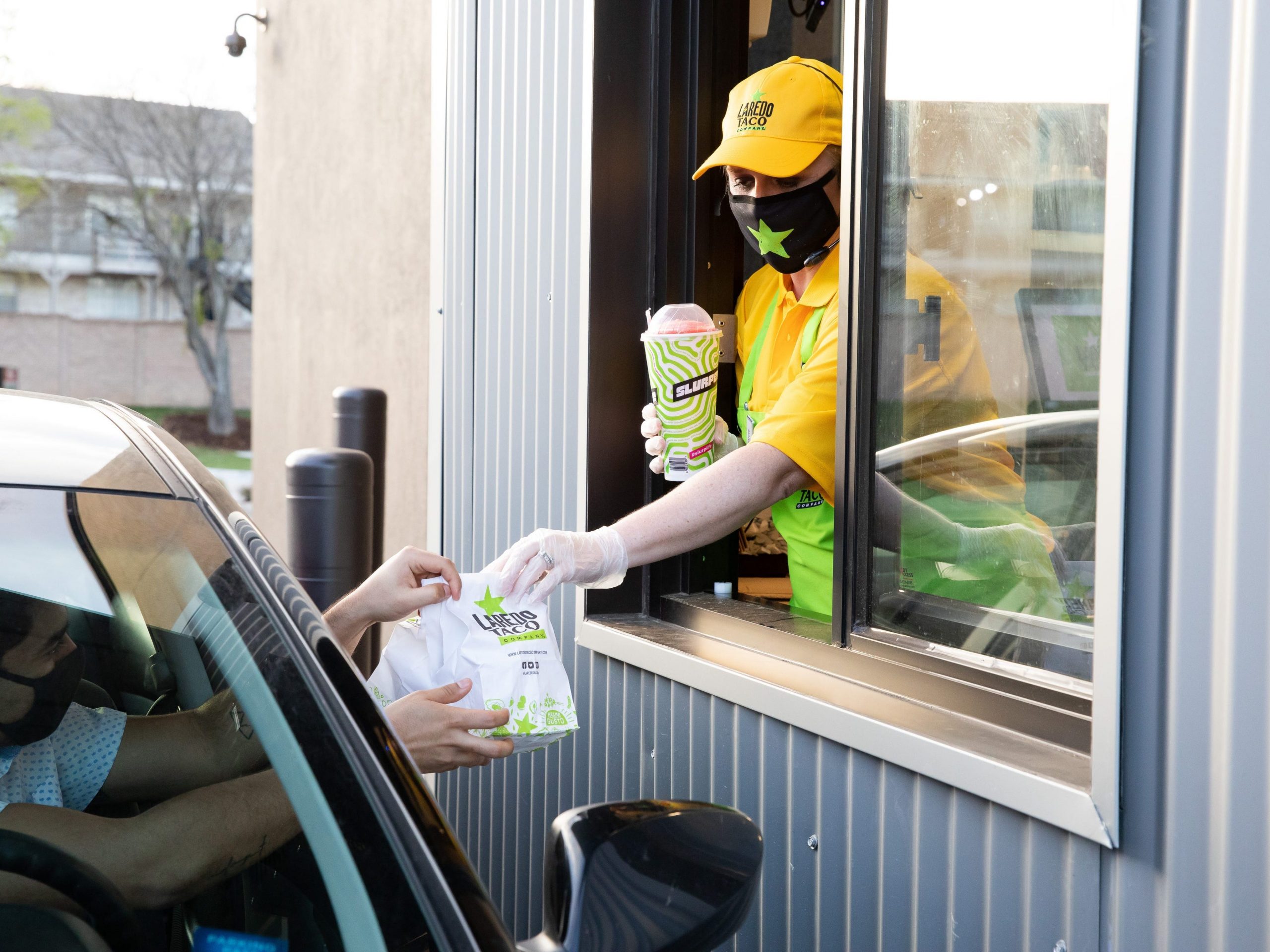 7-Eleven Drive-thru store