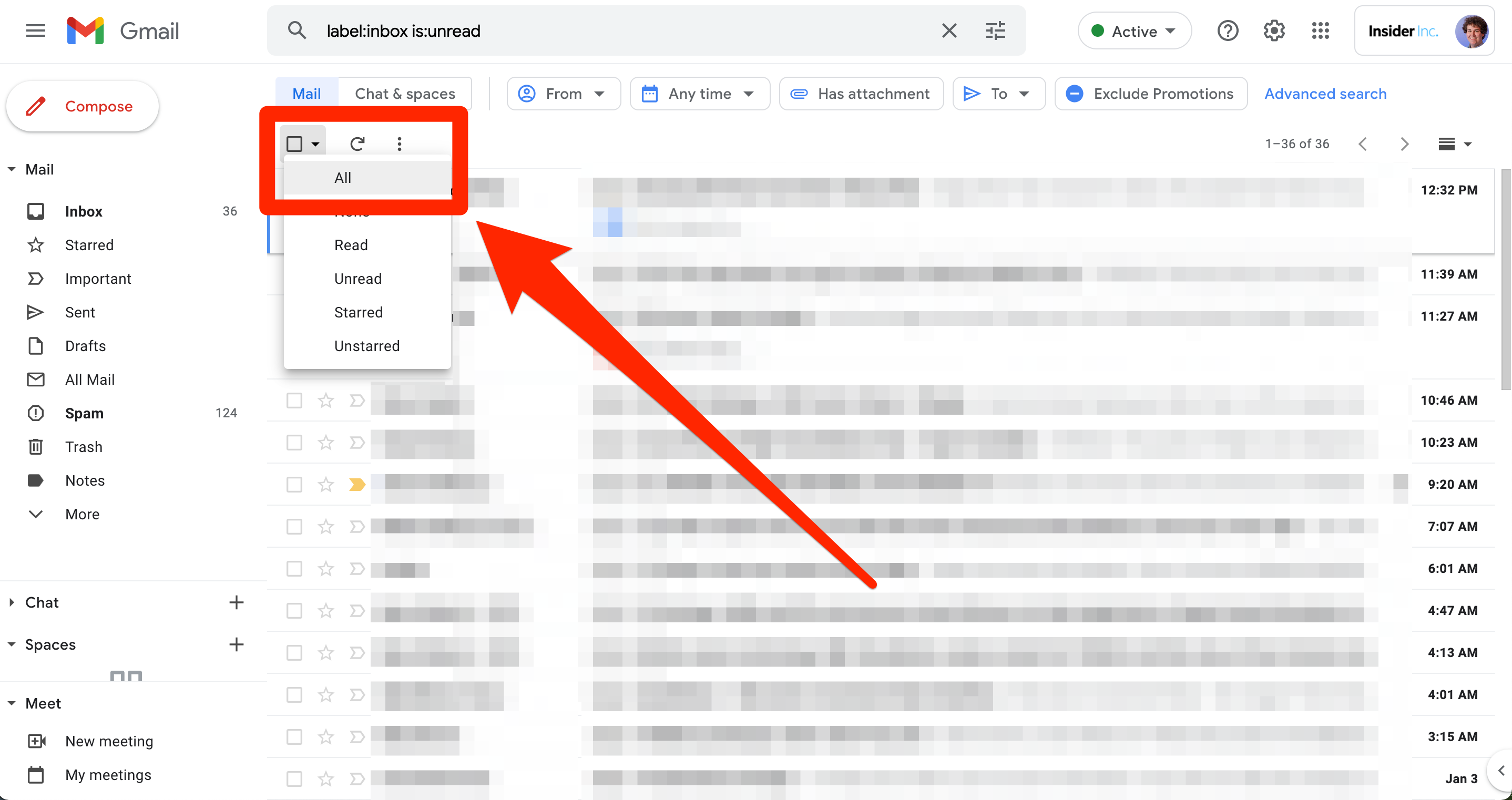 Showing how to select all emails in a list in Gmail.
