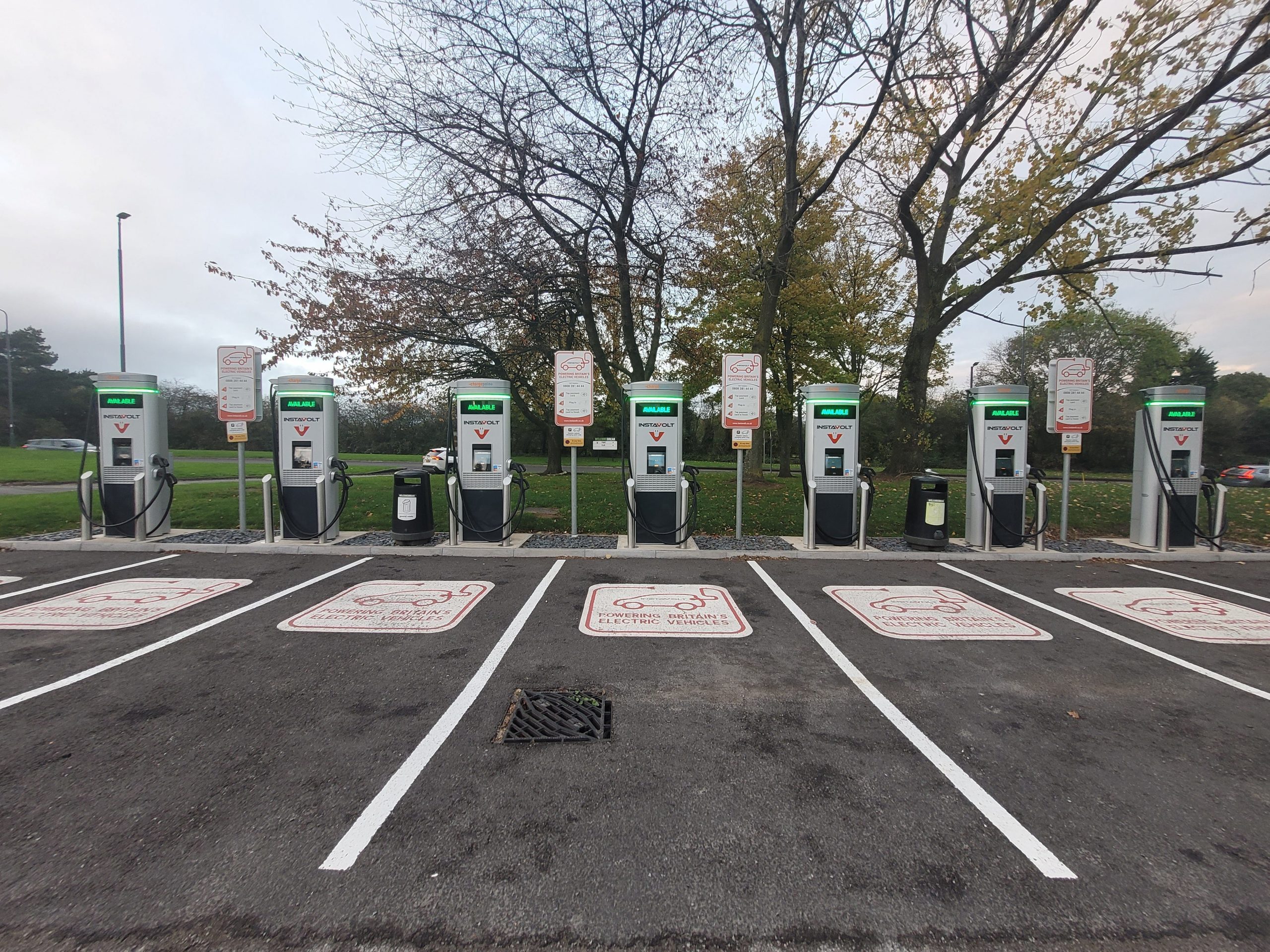 Open charging stations for electric vehicles in the UK