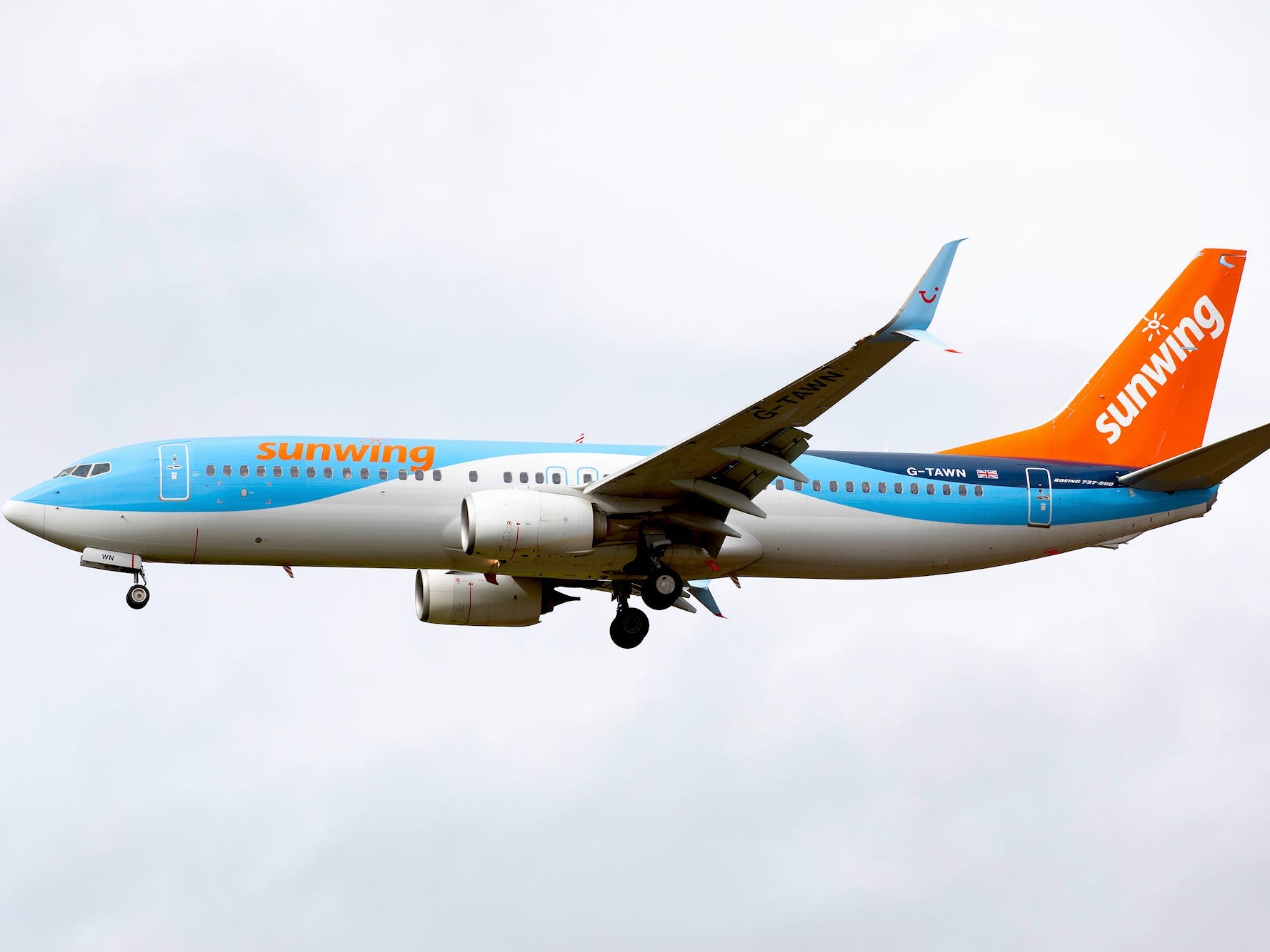 Sunwing Airlines plane