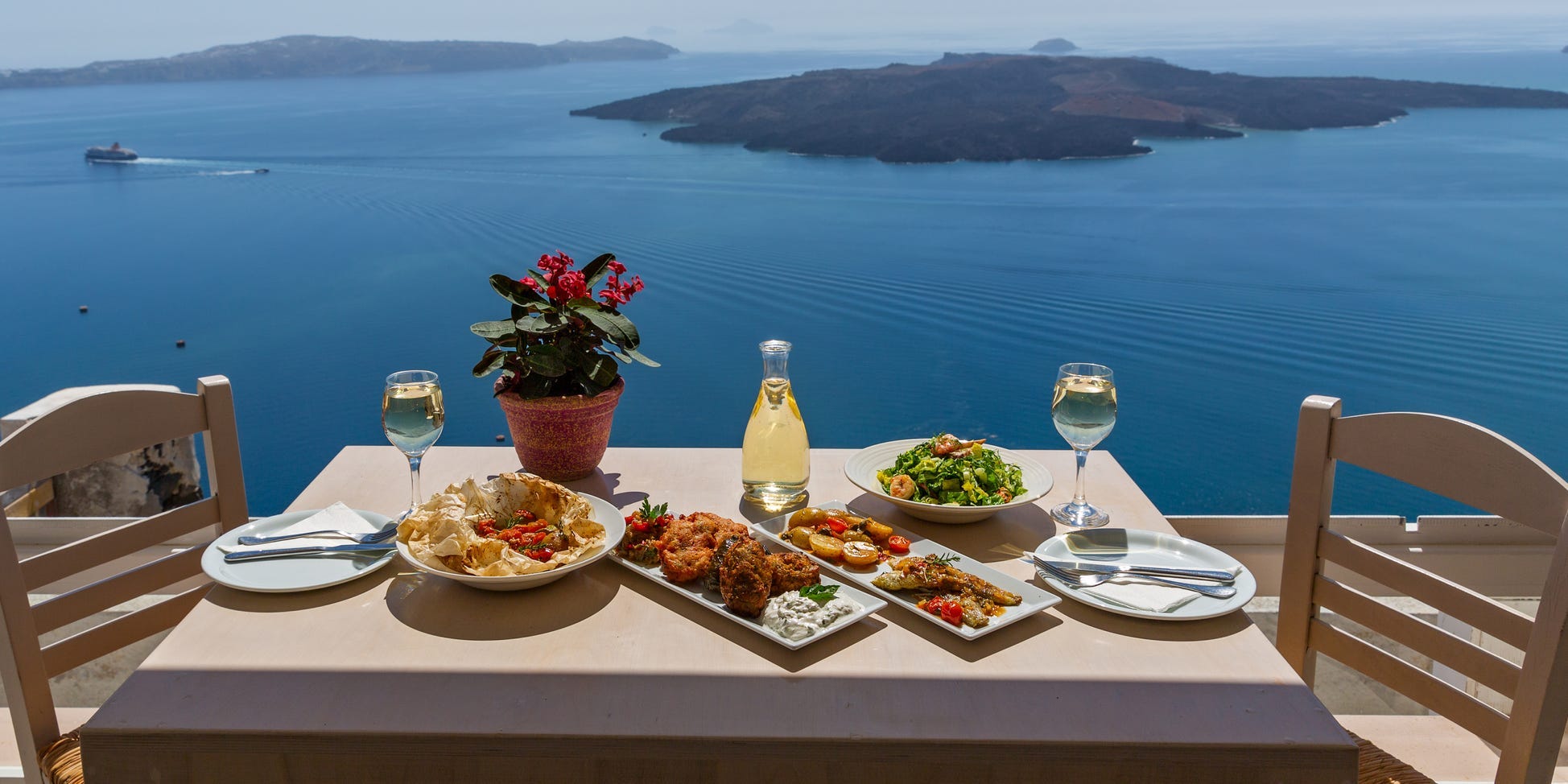 scenic table
