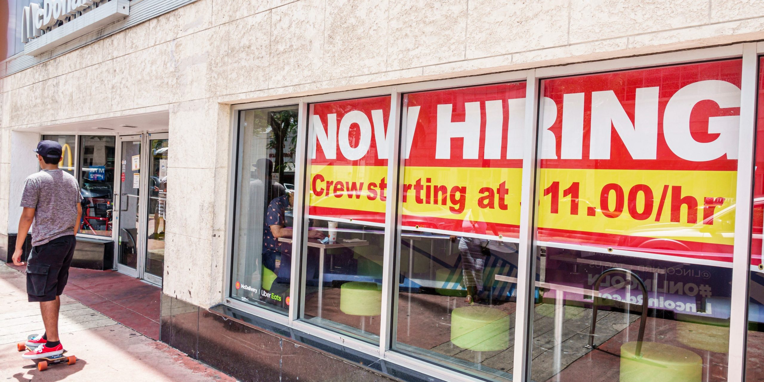 mcdonalds hiring $11 an hour labor shortage
