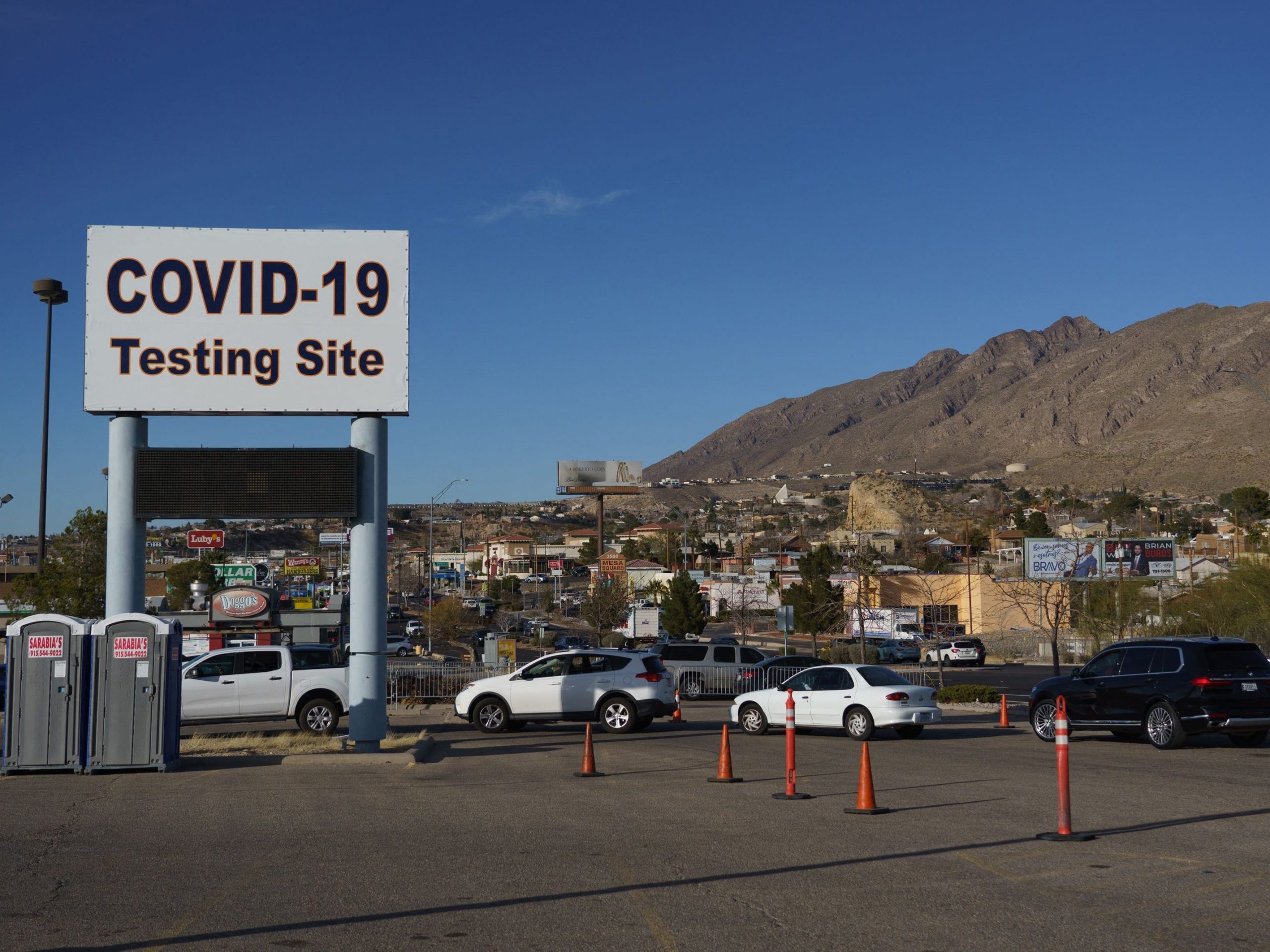 Cars line up at a drive-thru Covid-19 testing site in El Paso, Texas on January 12, 2022.