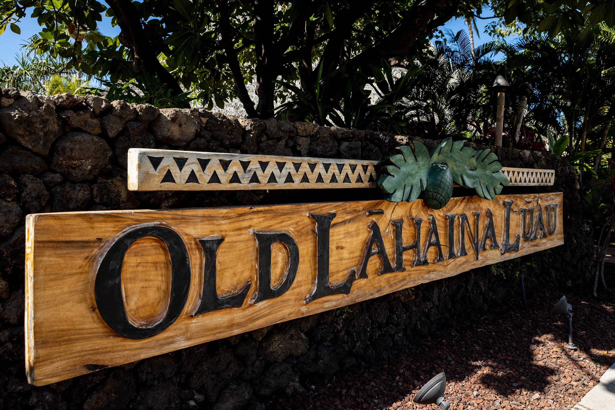 A sign for the The Old Lahaina Luau restaurant.