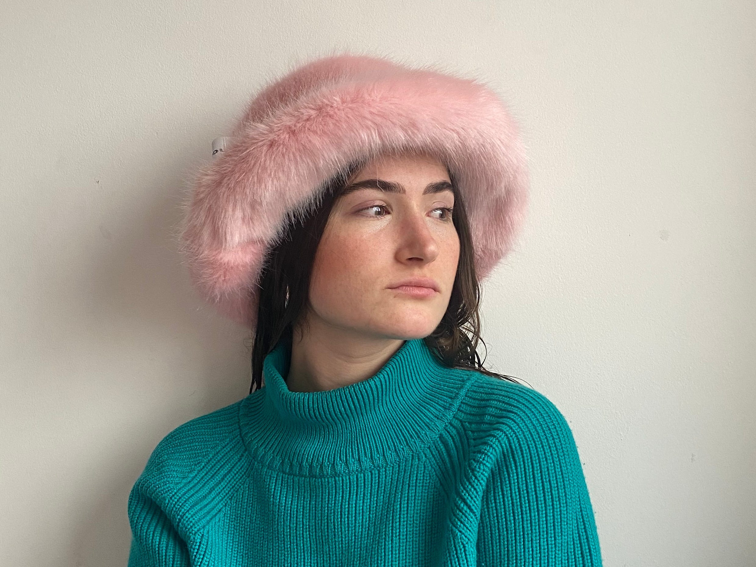 Ashleigh Dickinson confectioned this fluffy pink hat.